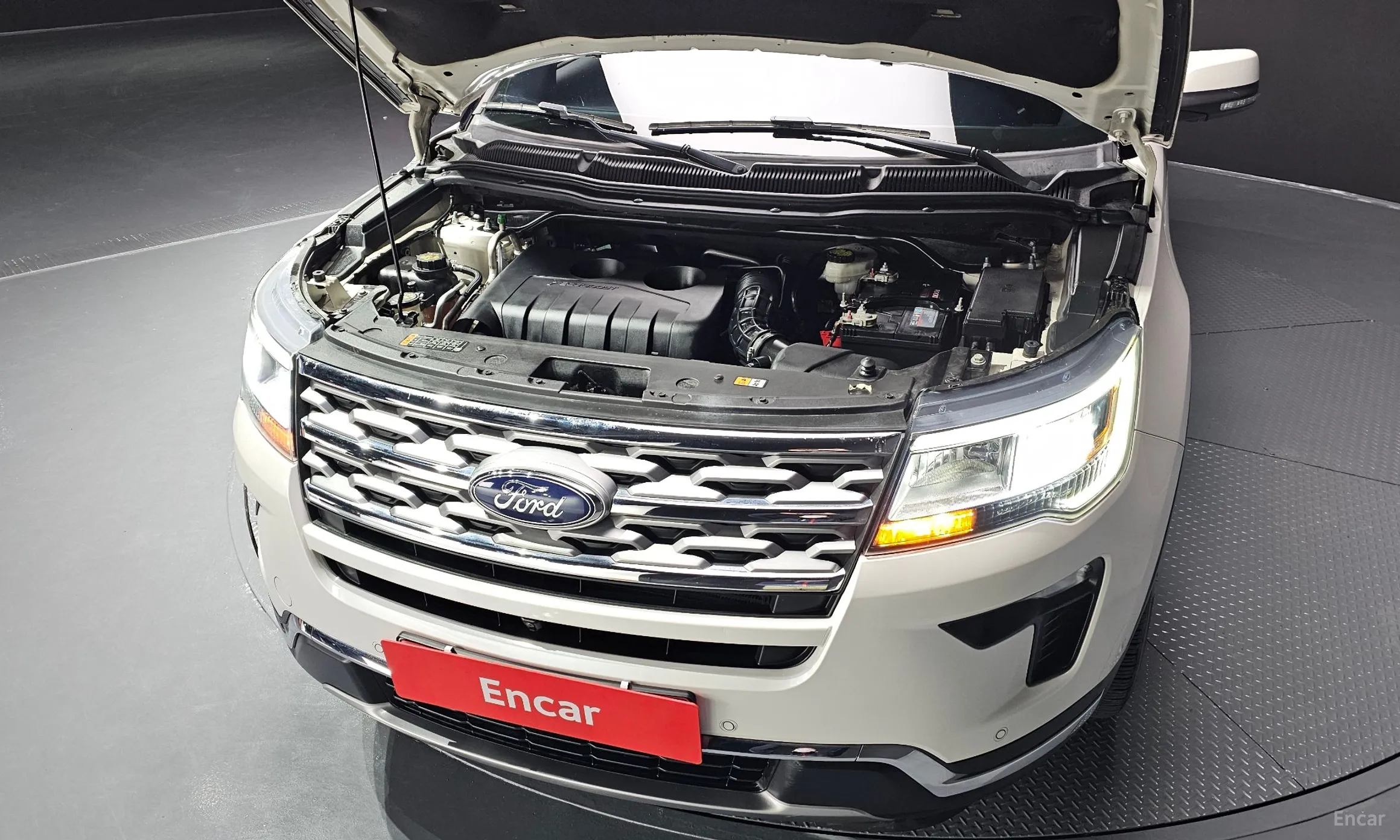 Ford Explorer превью 6