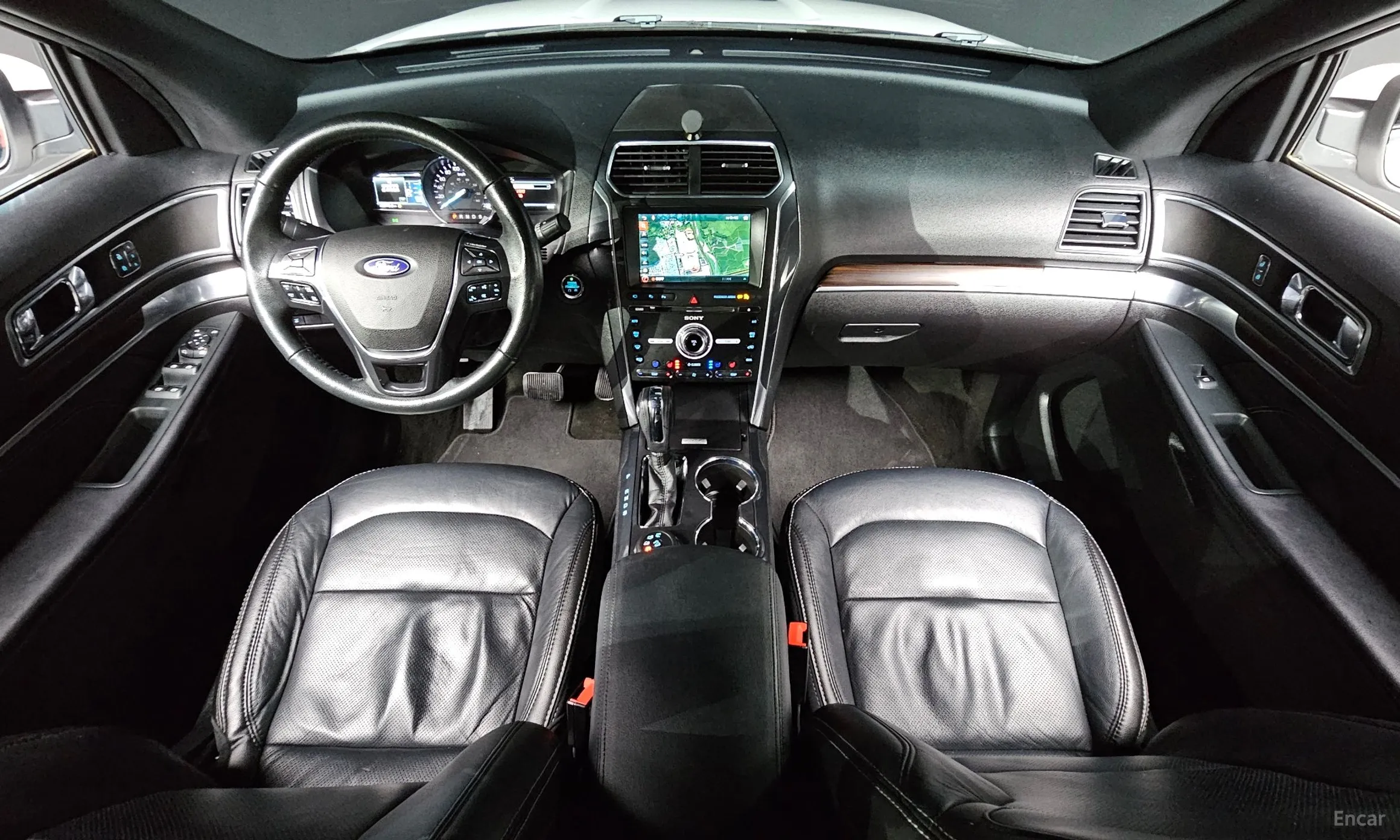 Ford Explorer превью 7