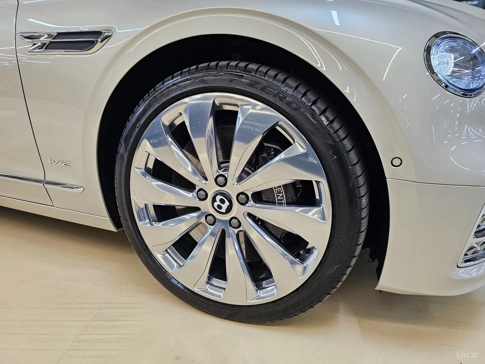 Bentley Flying Spur 3rd Generation превью 5