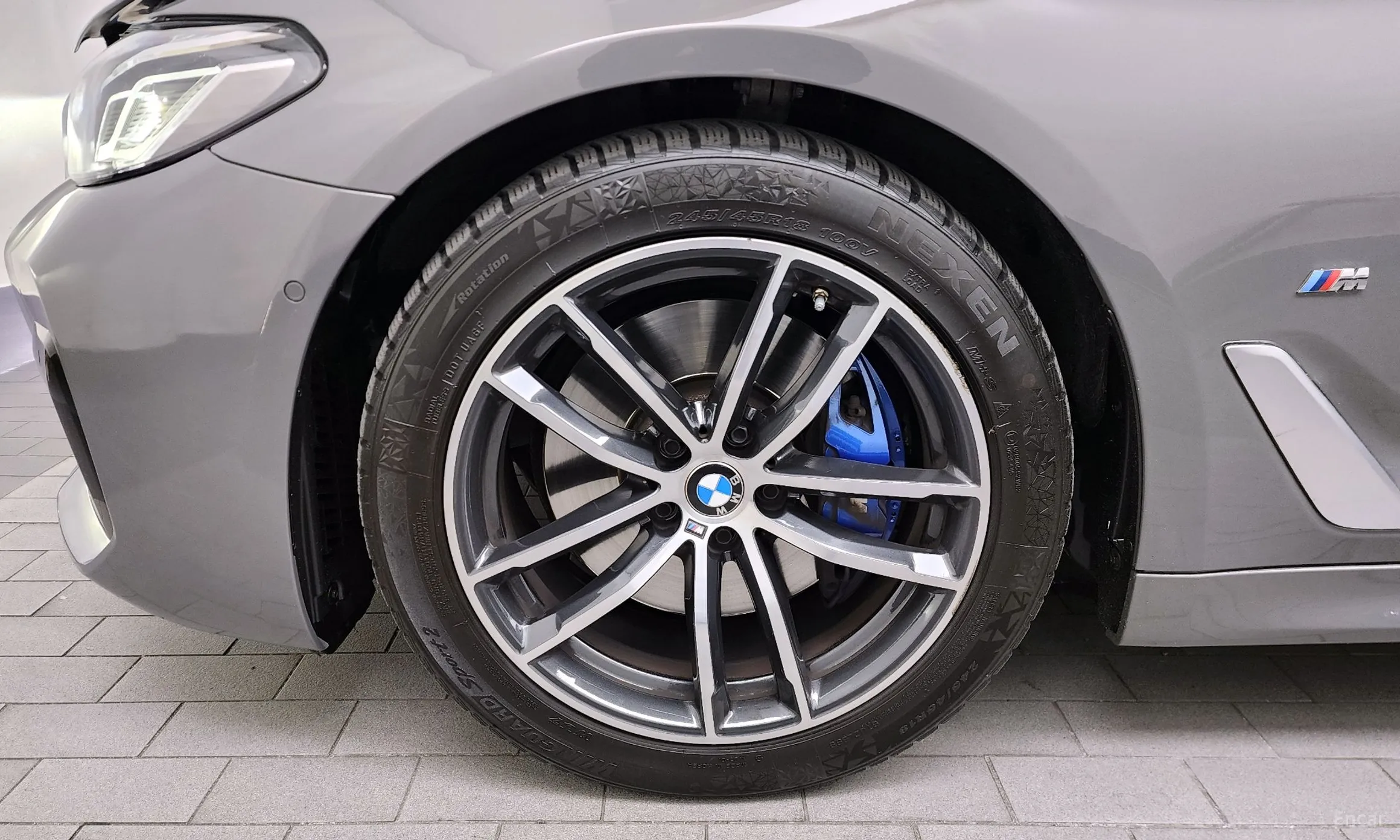 BMW 5 Series (G30) превью 5
