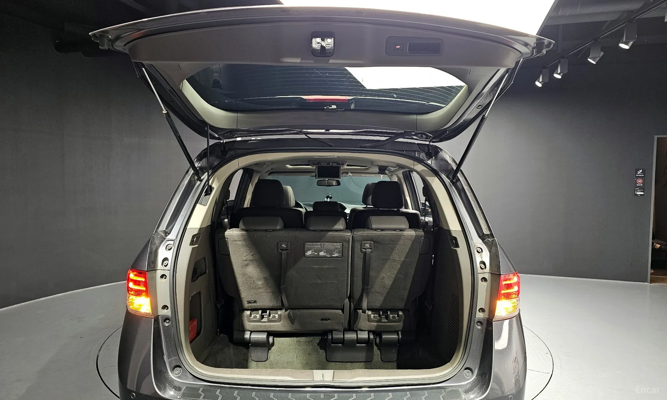 Honda Odyssey превью 20