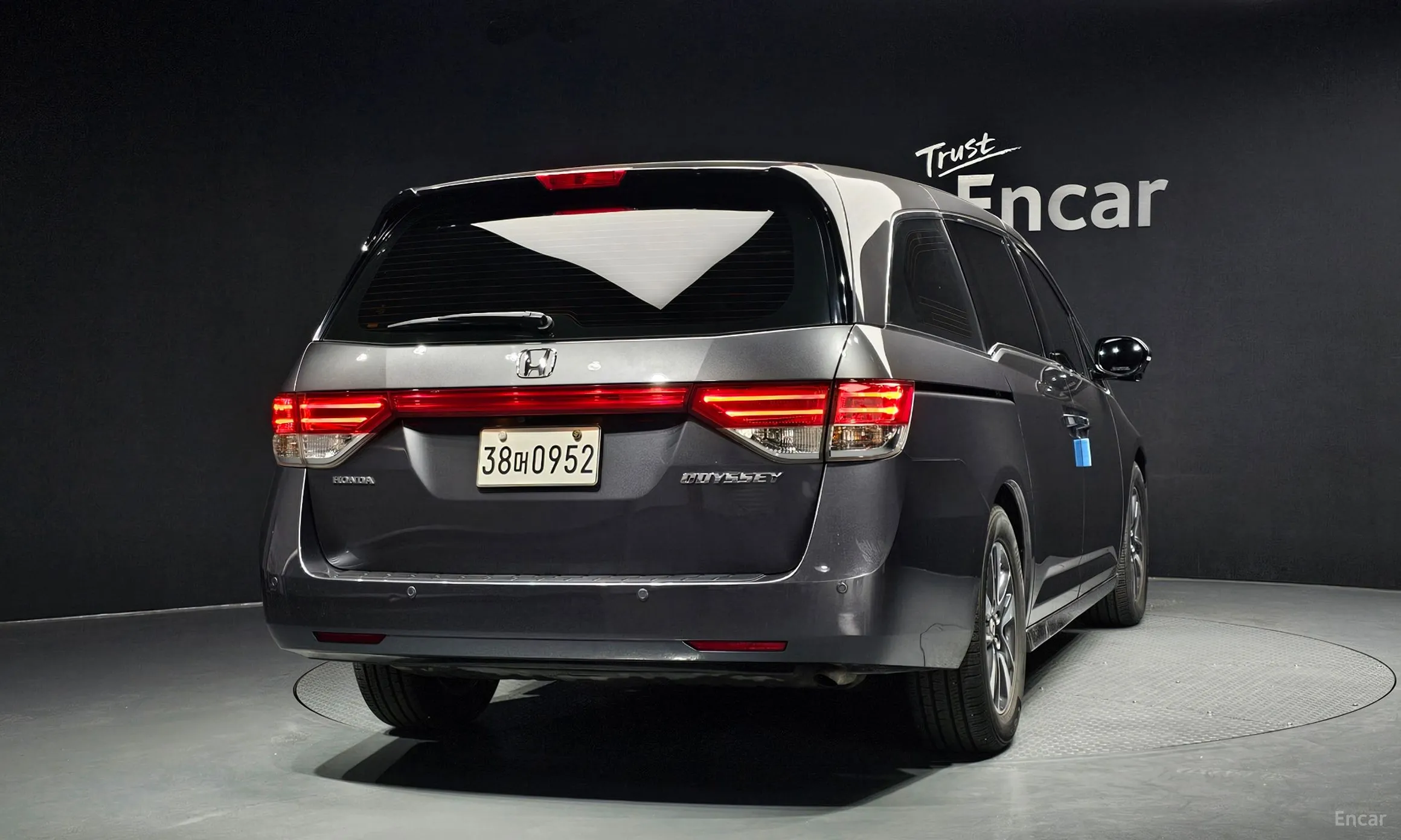 Honda Odyssey превью 4