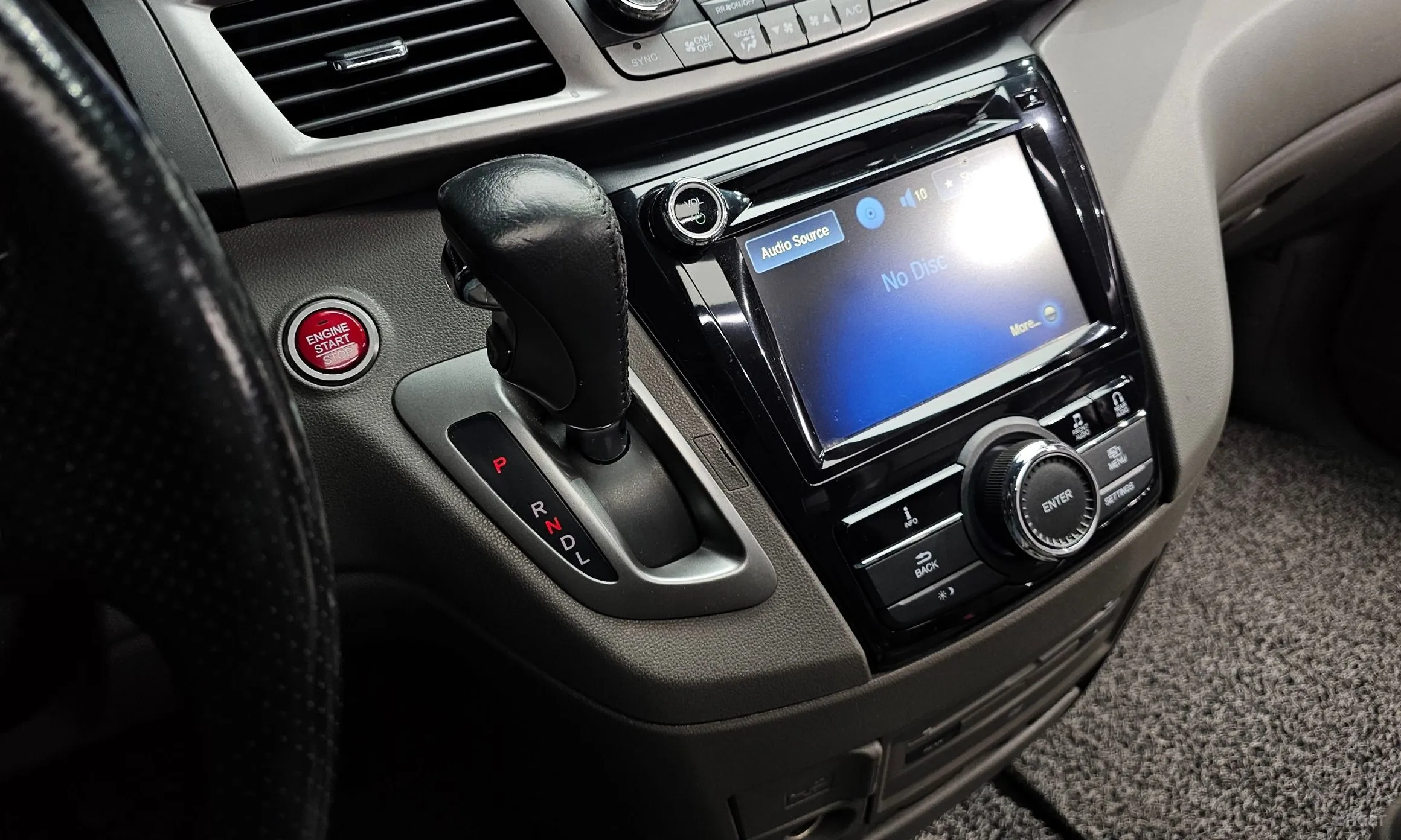 Honda Odyssey превью 9