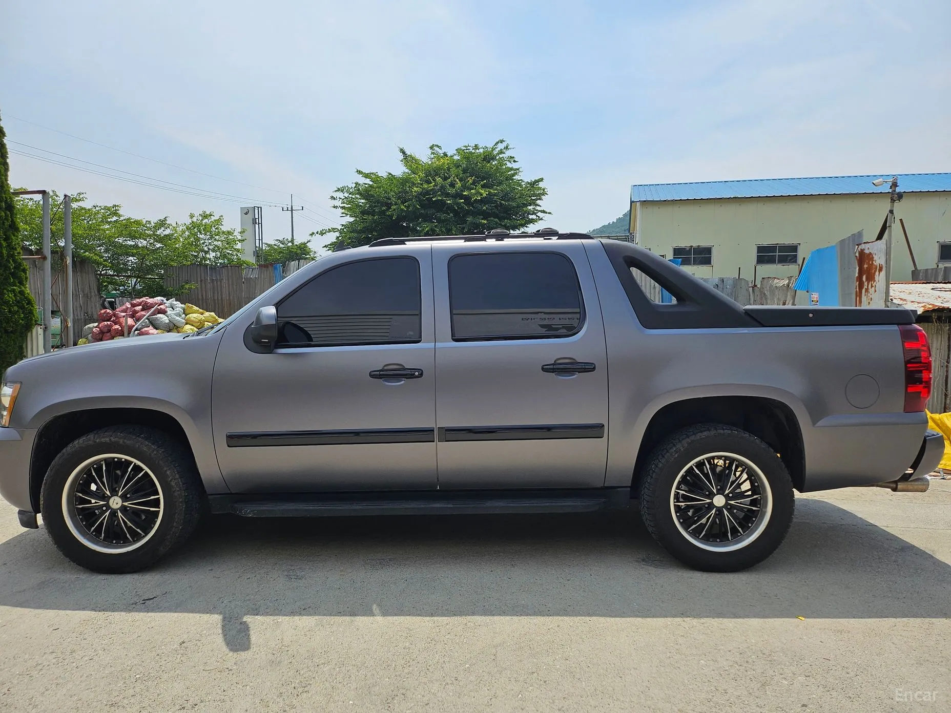 Chevrolet Avalanche превью 2