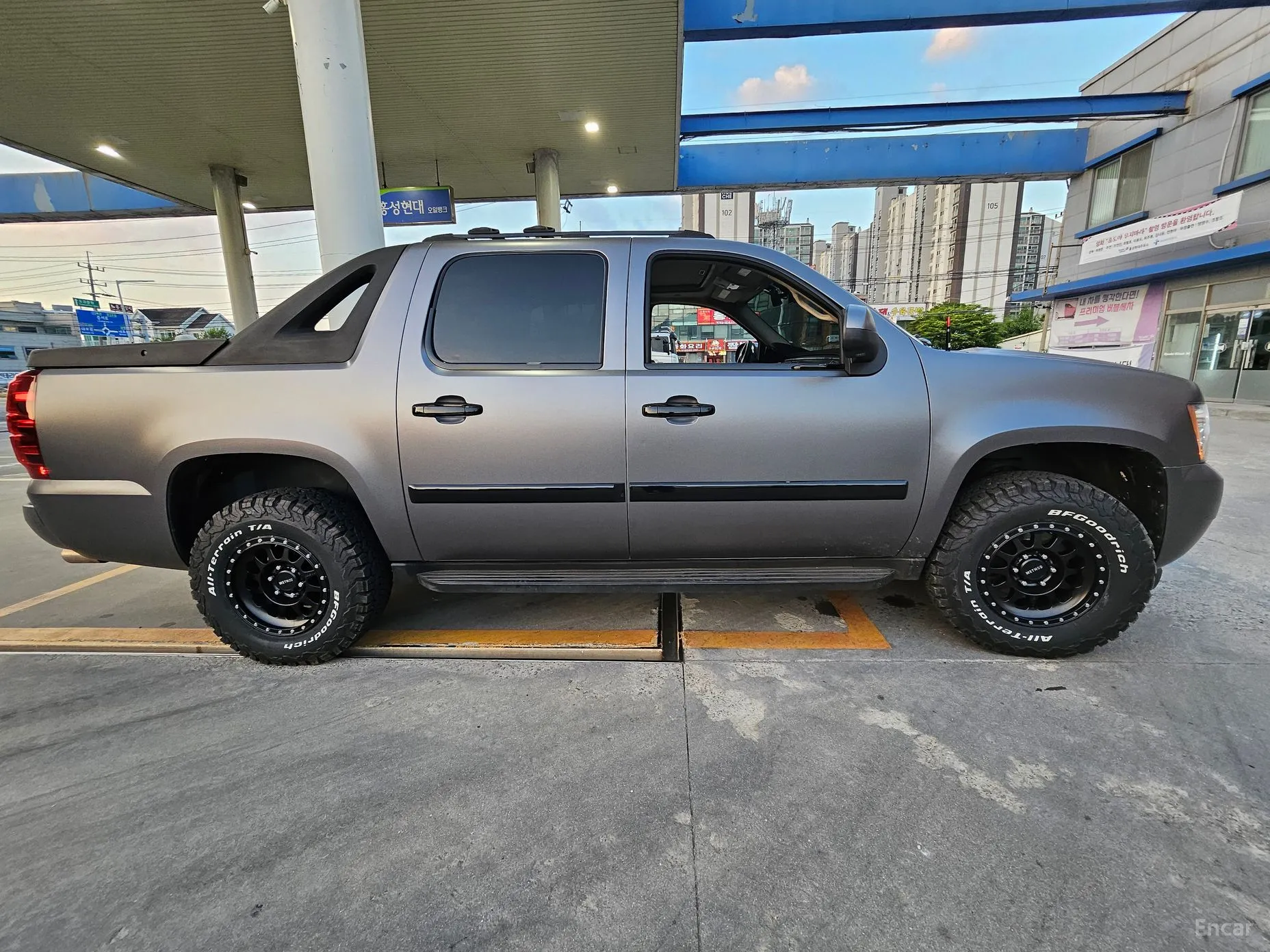 Chevrolet Avalanche превью 4