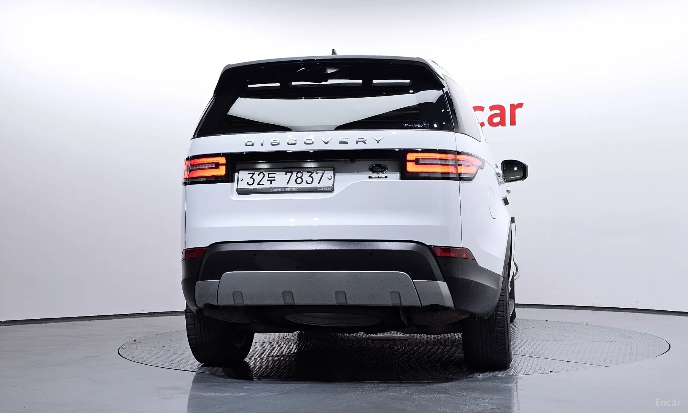 Land Rover Discovery 5 превью 4