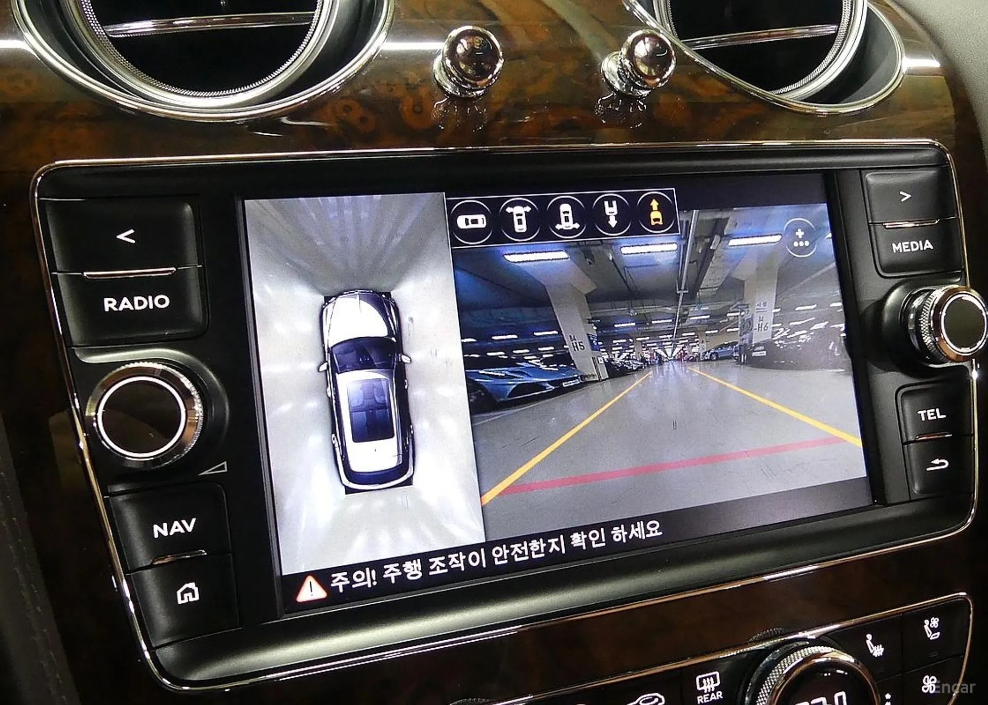 Bentley Bentayga превью 16