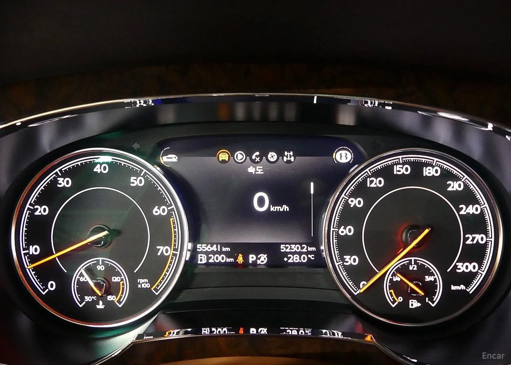 Bentley Bentayga превью 6