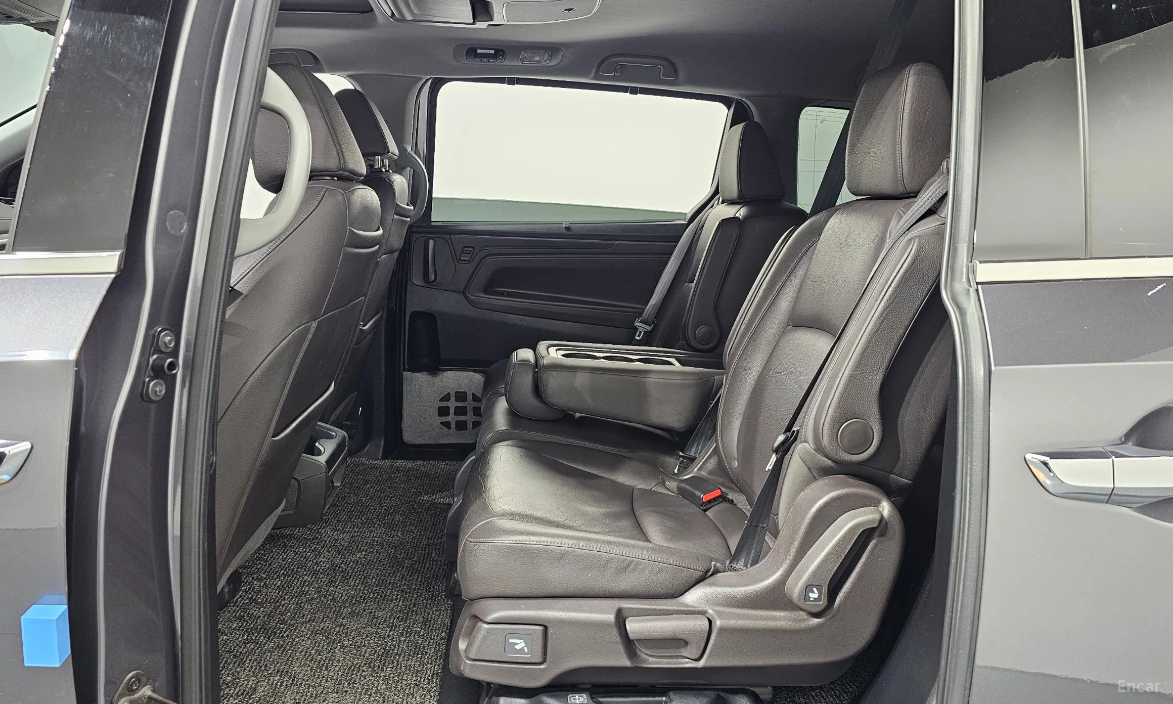 Honda Odyssey превью 12
