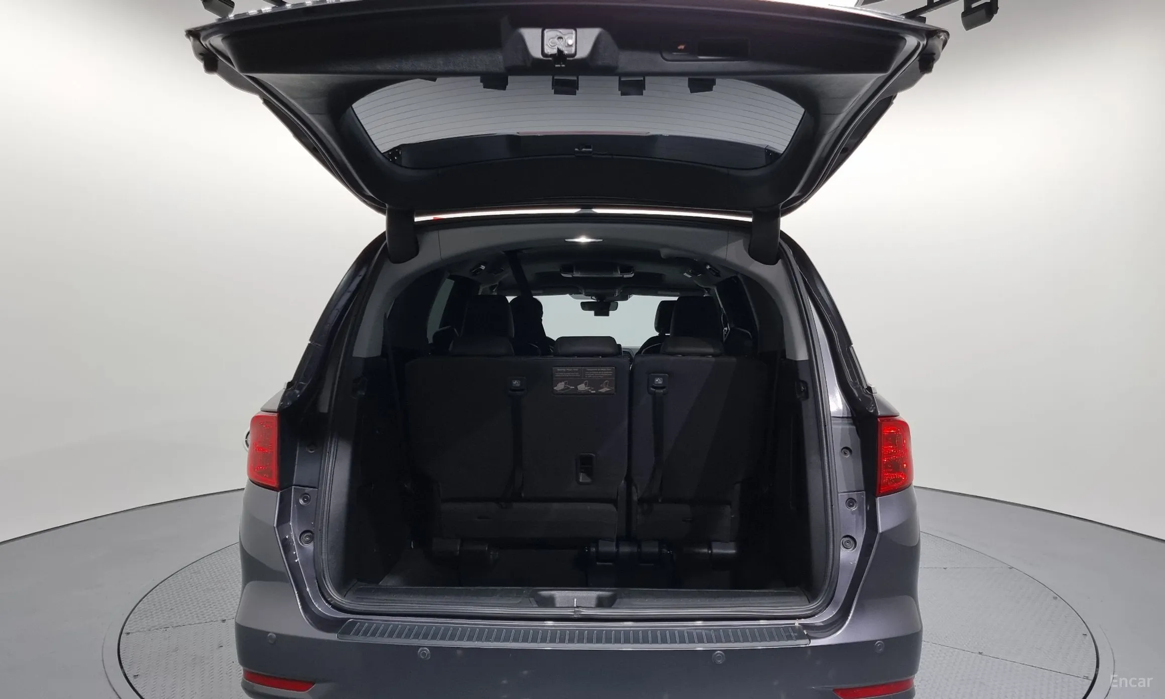 Honda Odyssey превью 20