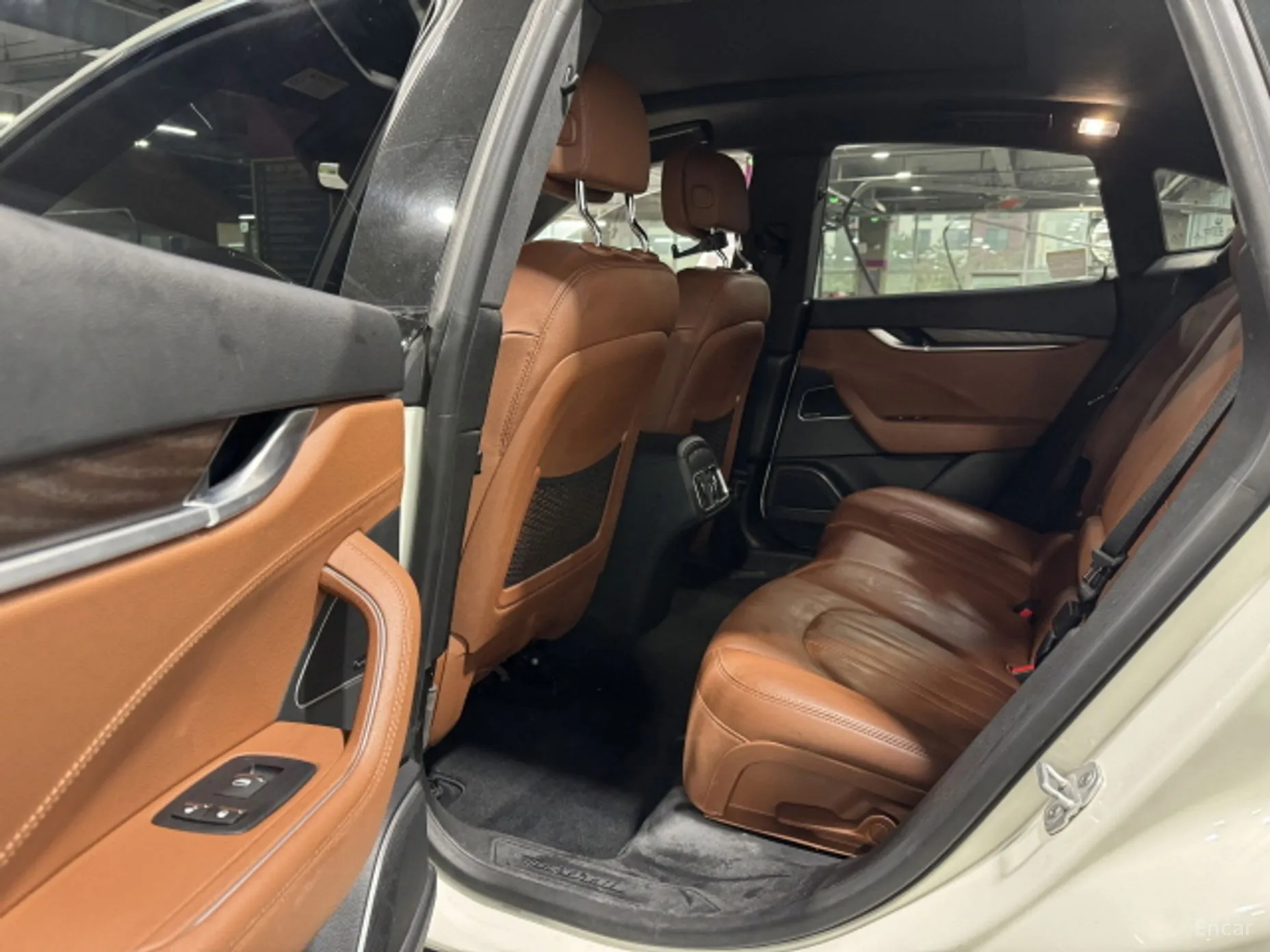 Maserati Levante превью 7
