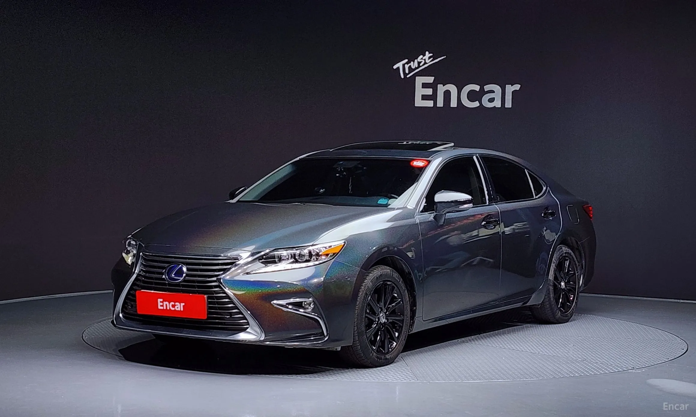 Lexus New ES300h