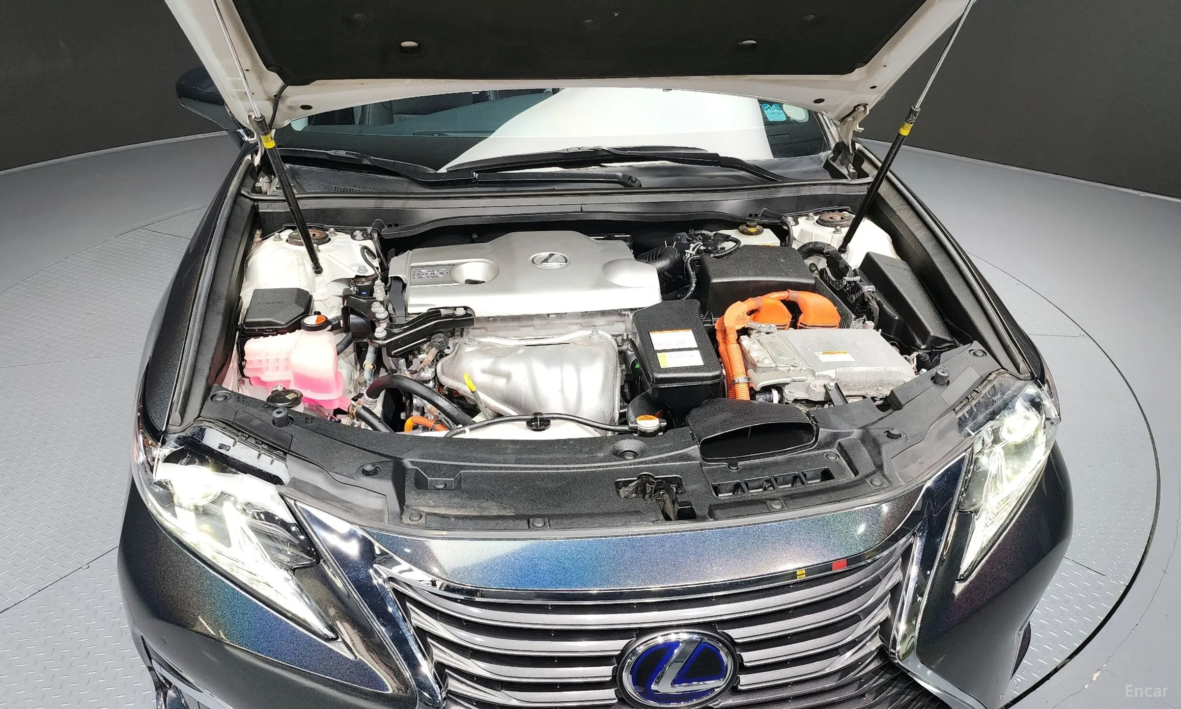 Lexus New ES300h превью 6