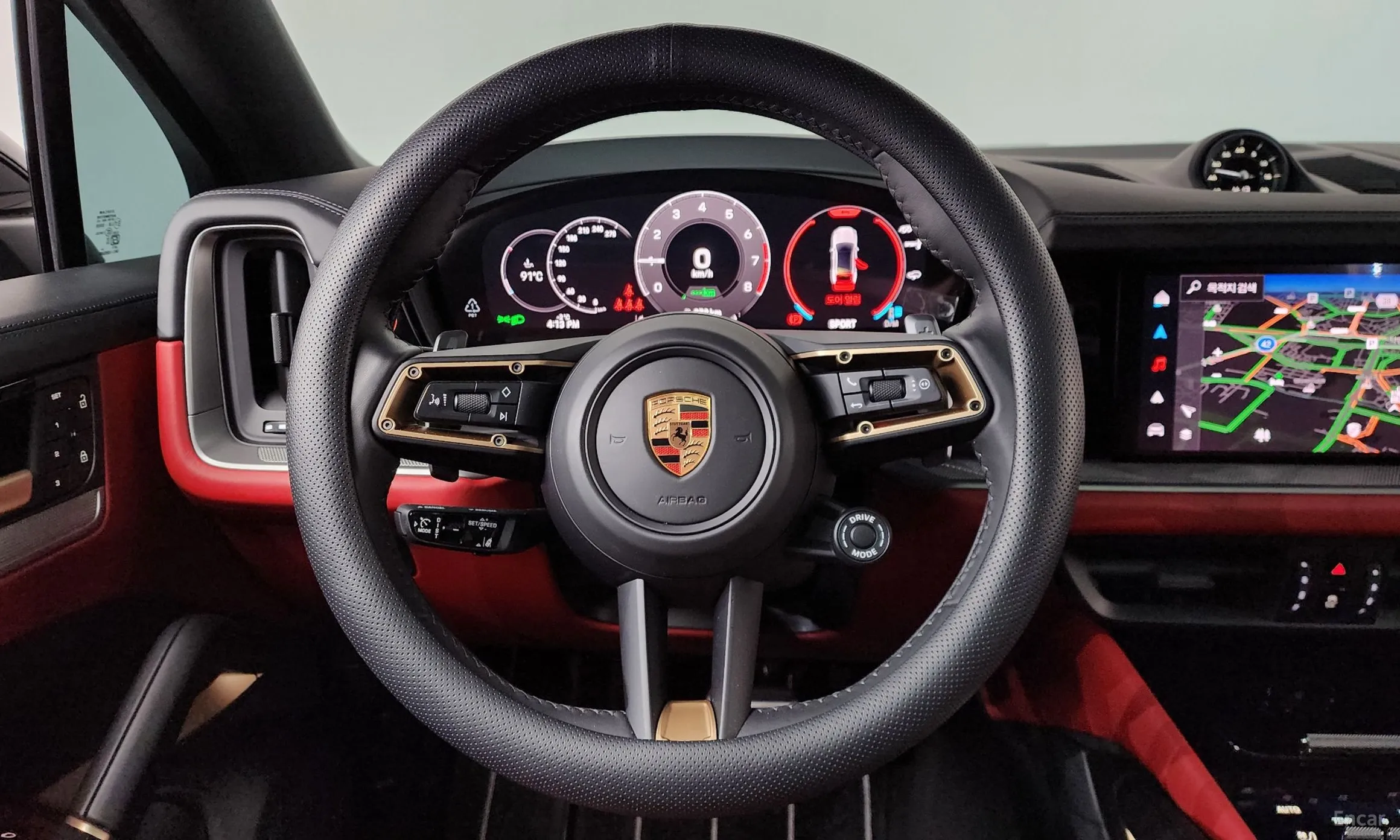 Porsche Cayenne (PO536) превью 13