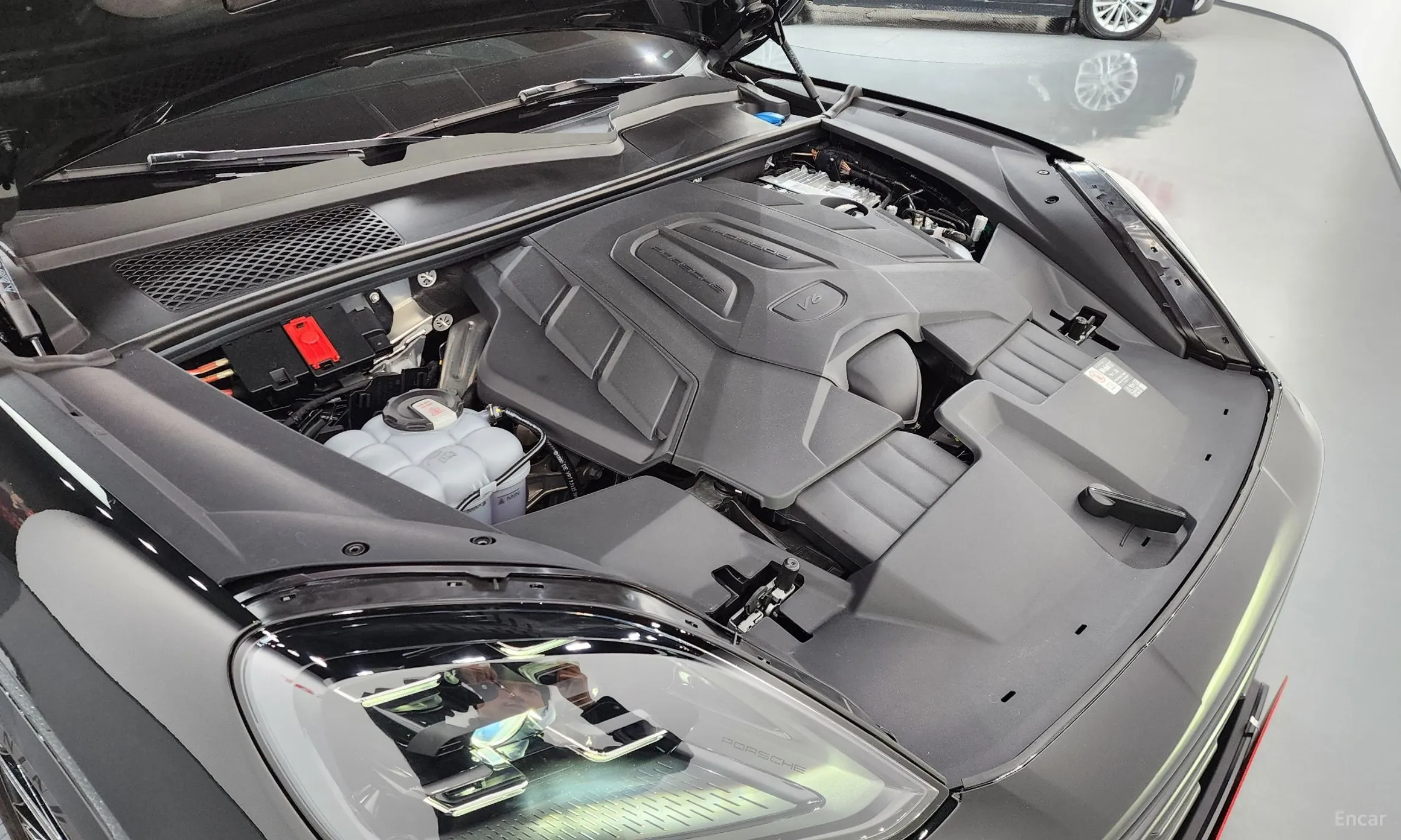 Porsche Cayenne (PO536) превью 6