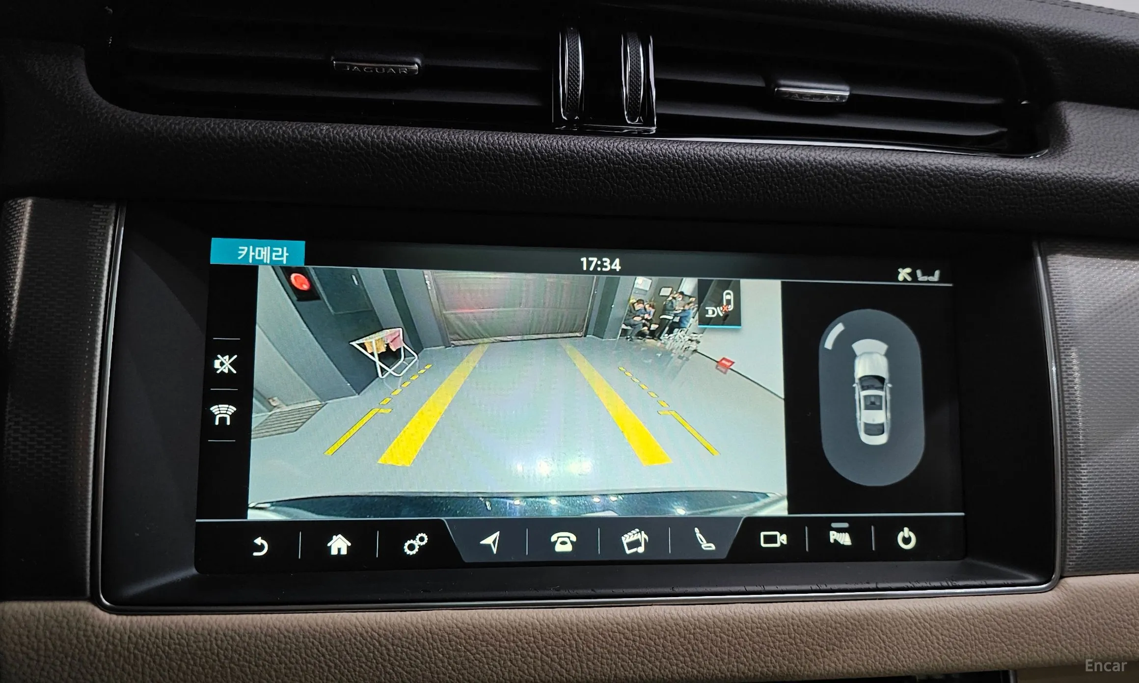 Jaguar XF (x260) превью 15