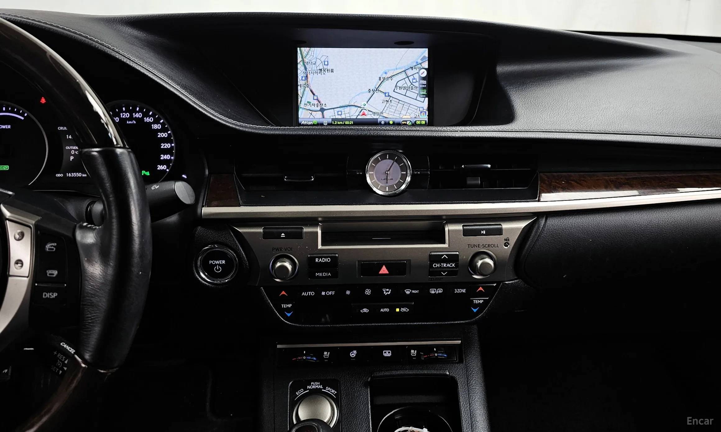 Lexus New ES300h превью 16