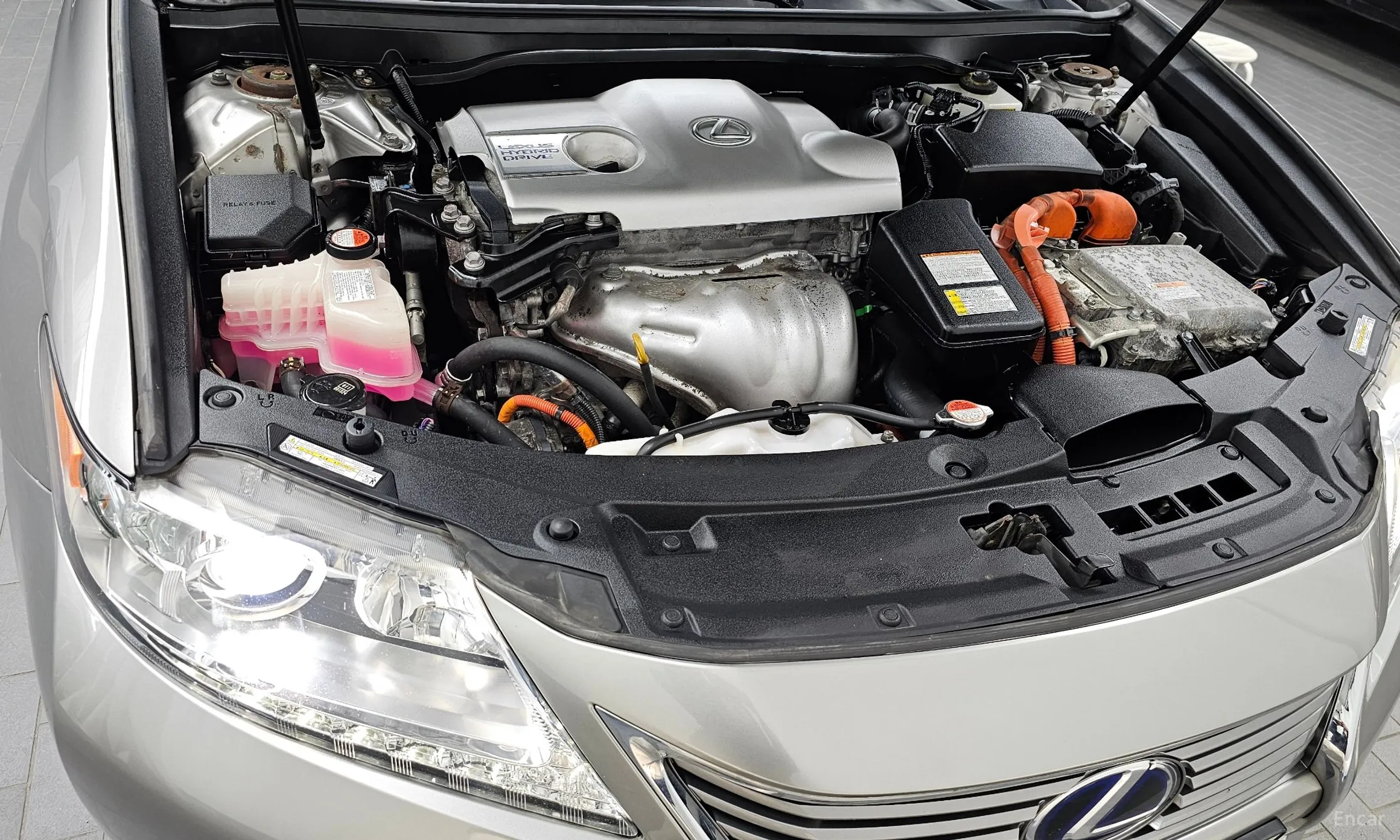Lexus New ES300h превью 6