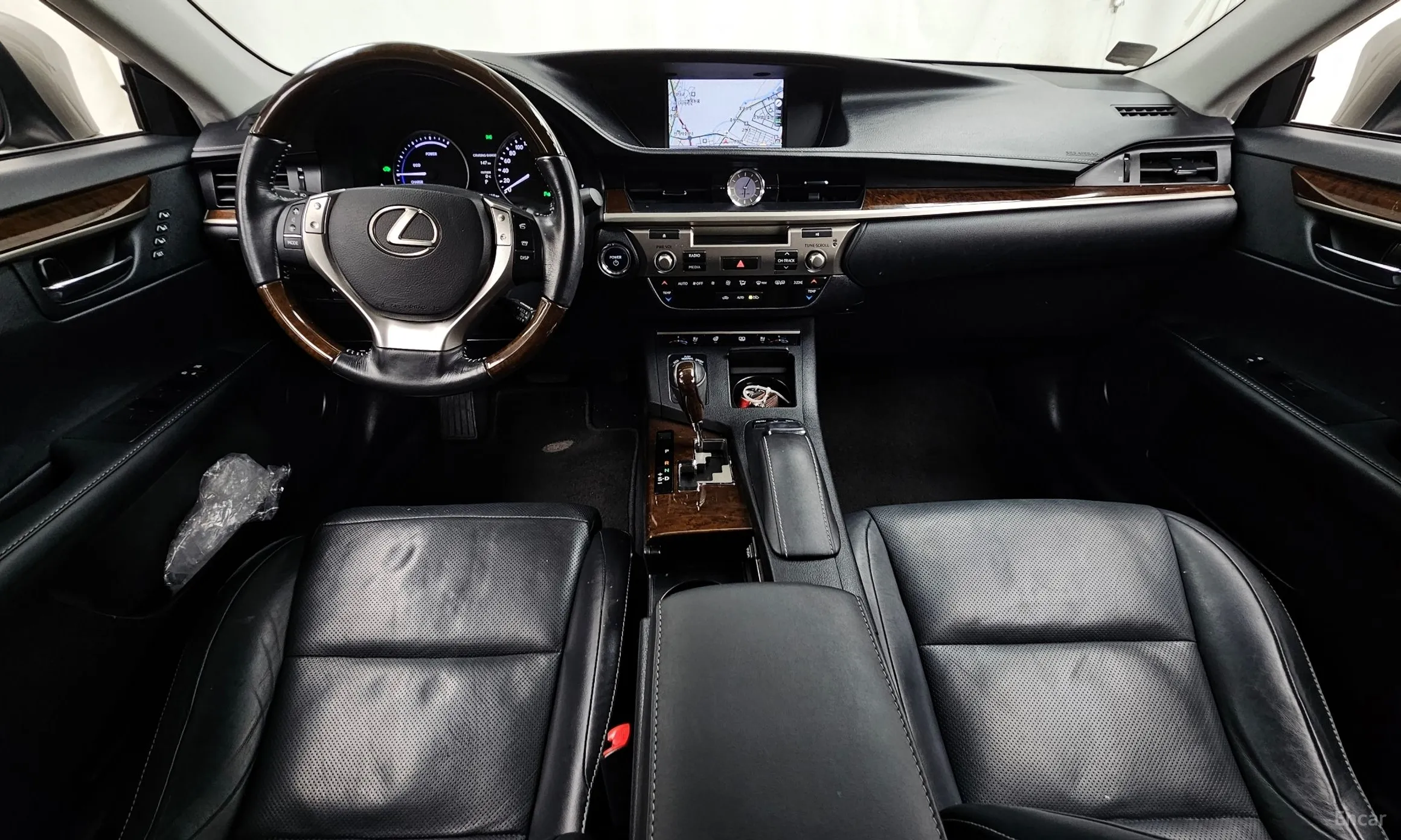 Lexus New ES300h превью 7