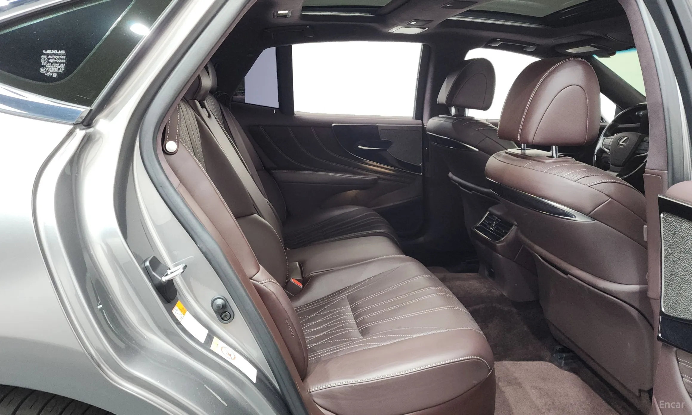 Lexus LS500 5th Generation превью 12