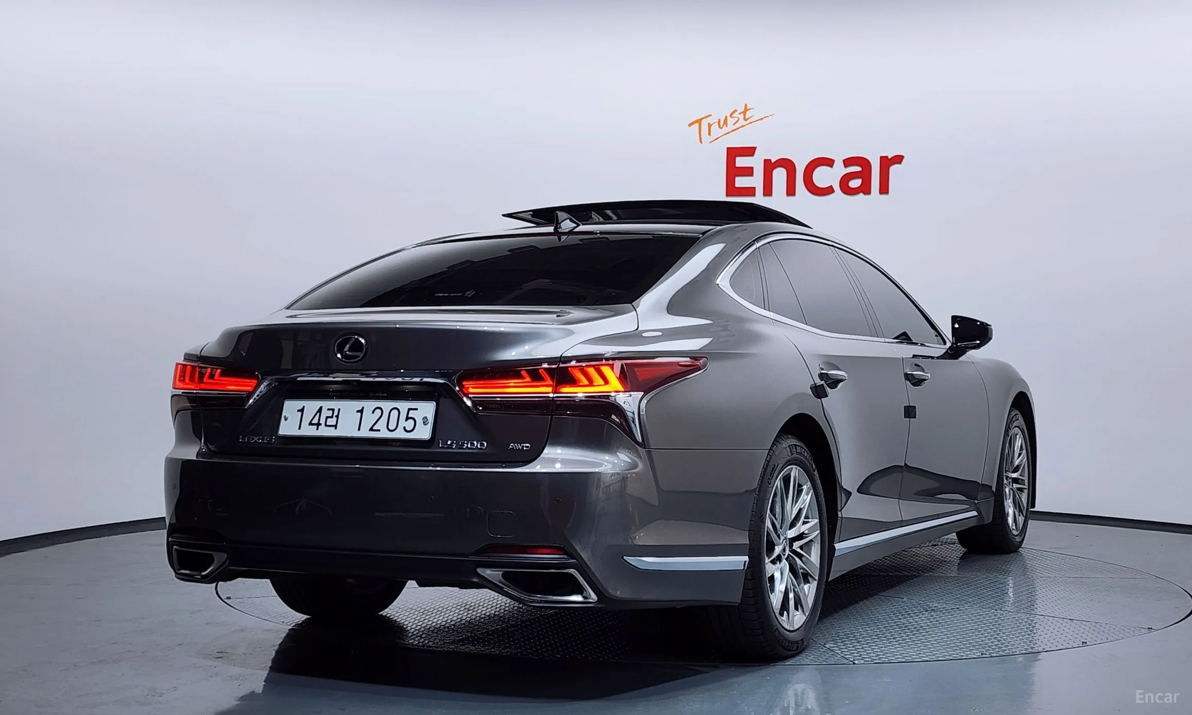 Lexus LS500 5th Generation