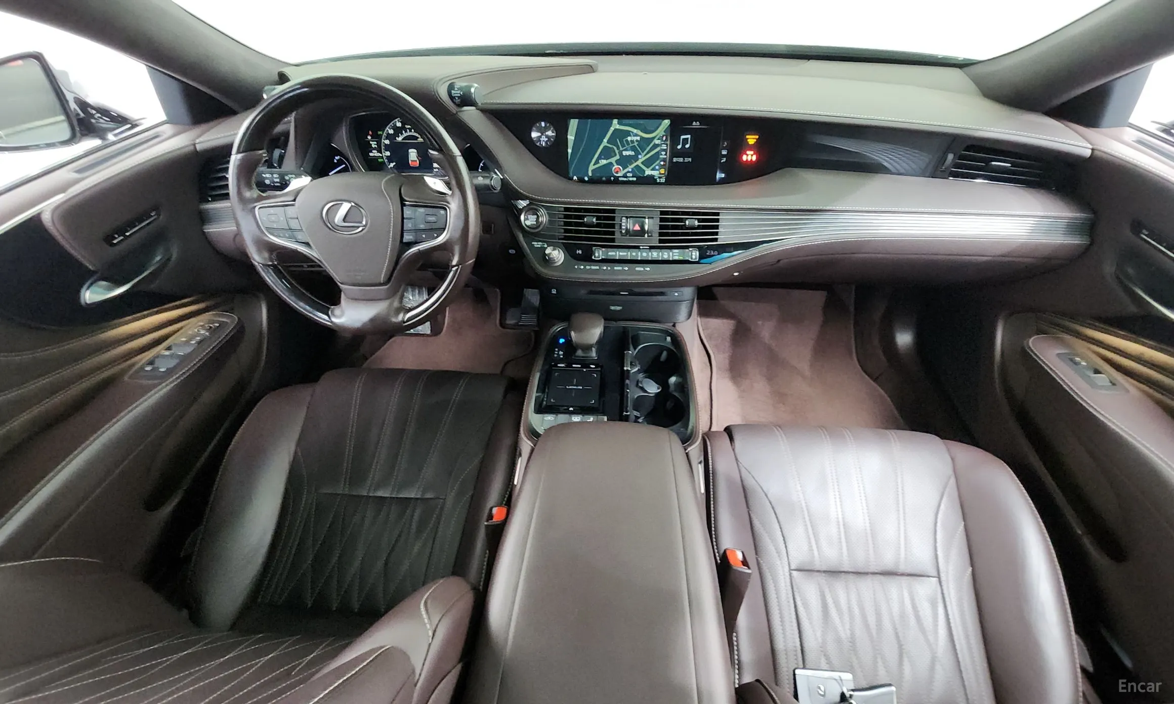 Lexus LS500 5th Generation превью 7