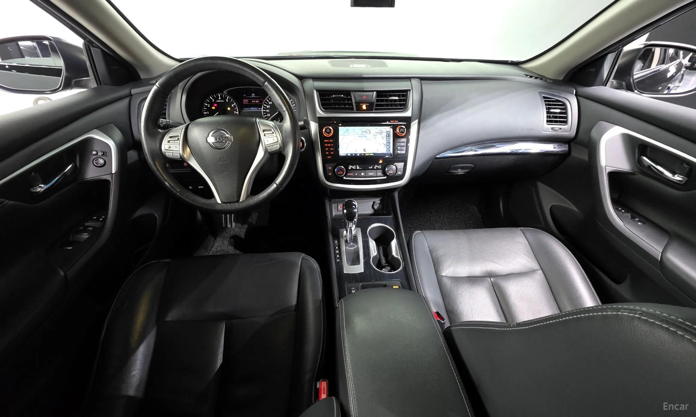 Nissan Altima превью 7
