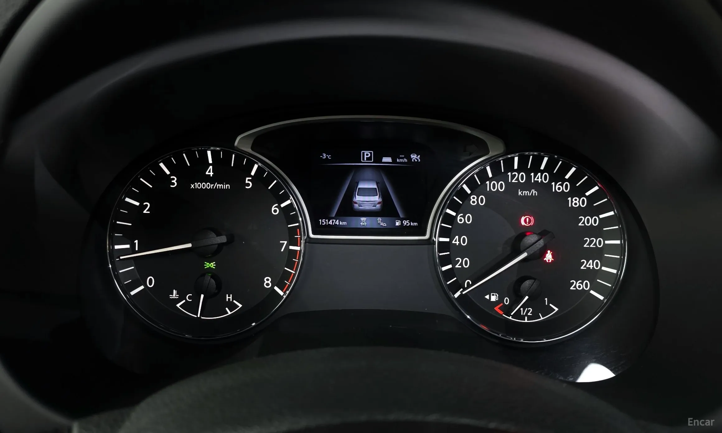 Nissan Altima превью 8