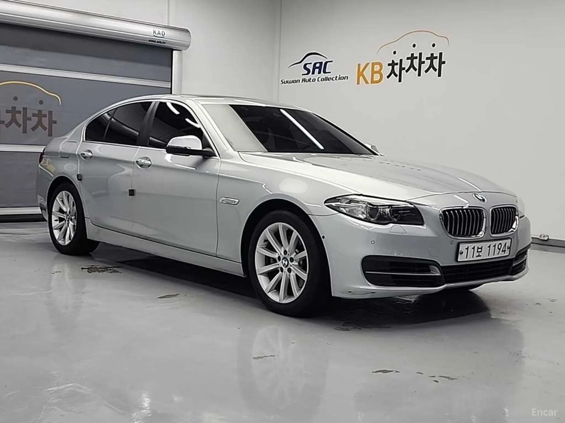 BMW 5 Series (F10) превью 4