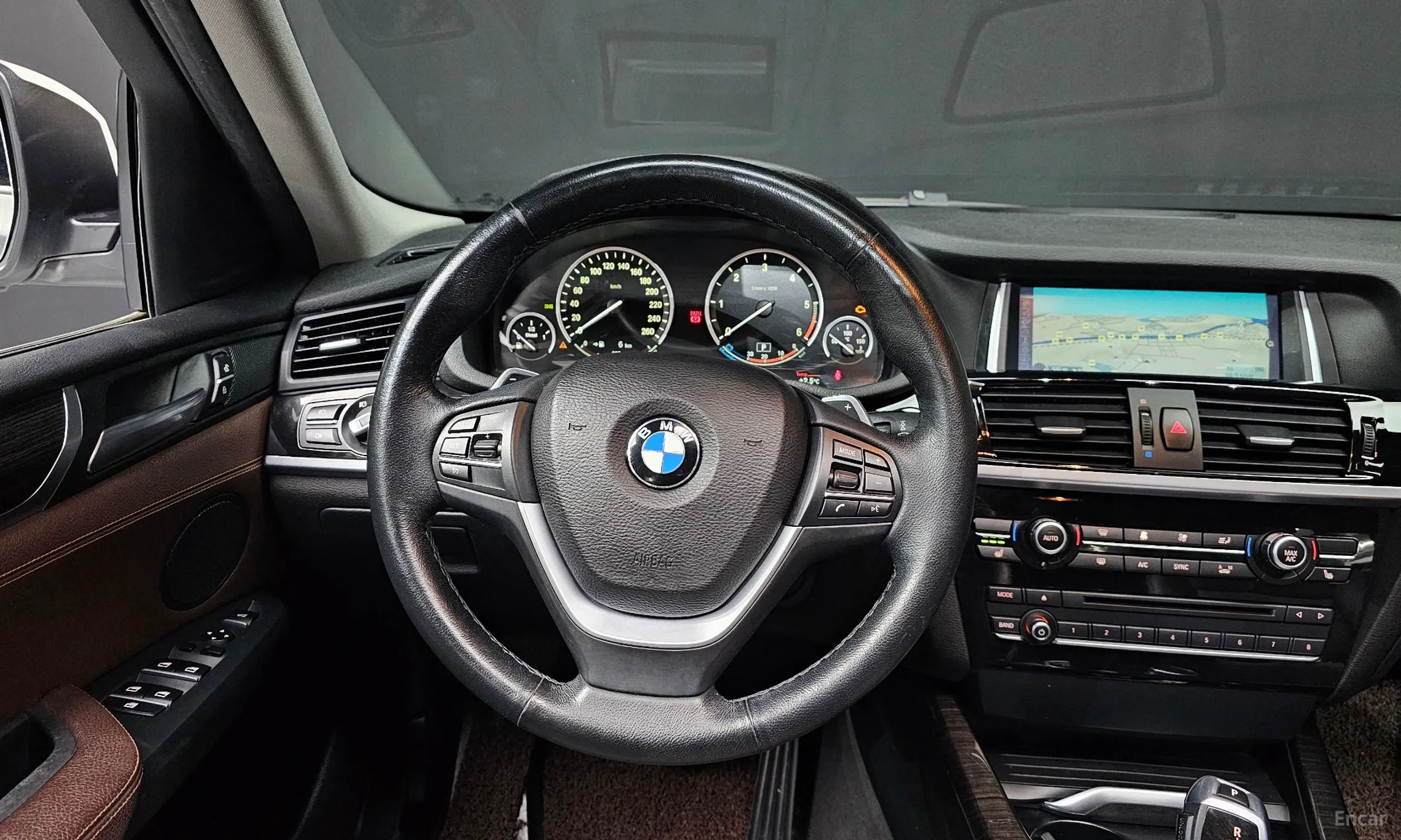 BMW X4 (F26) превью 13