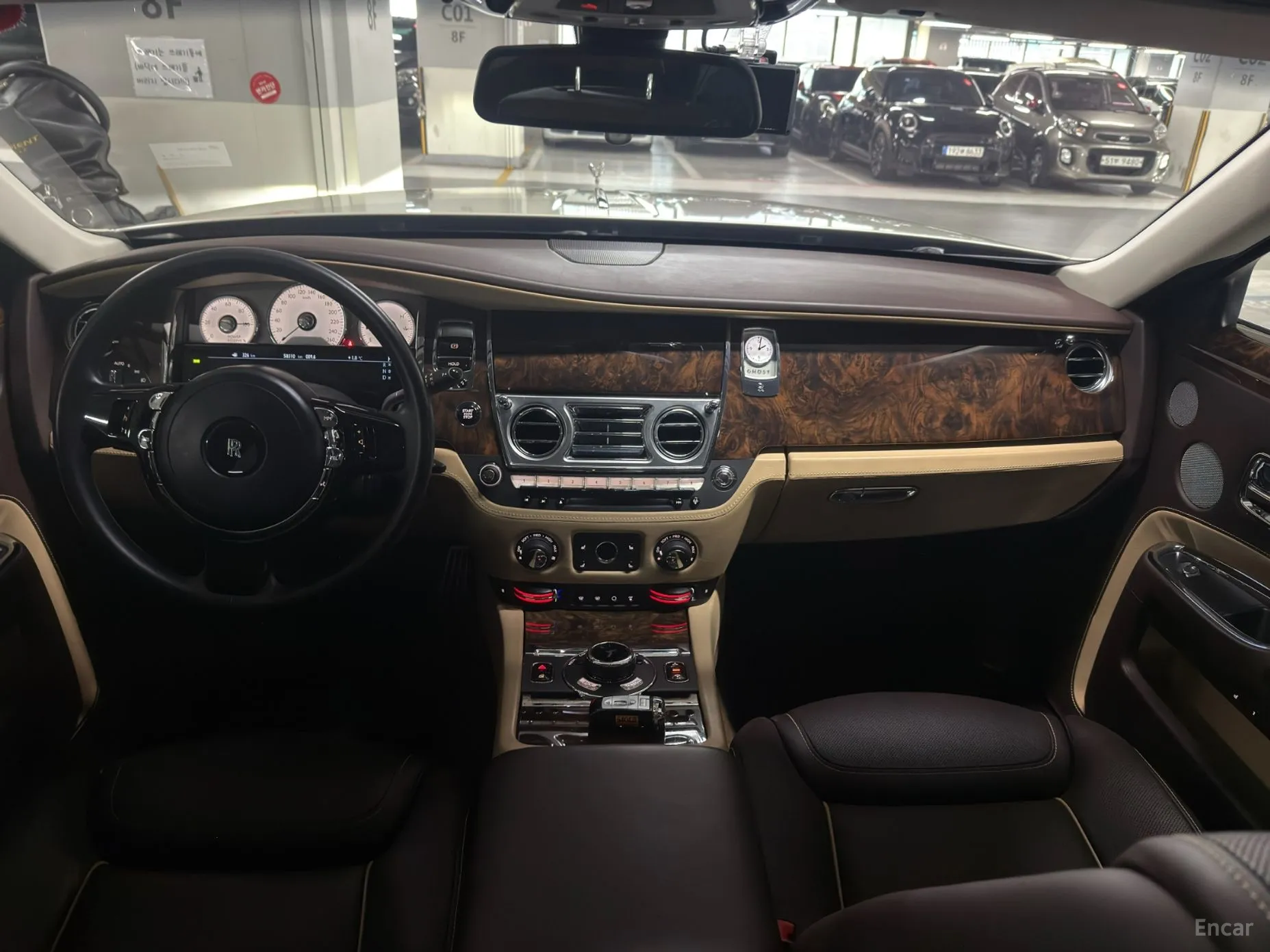 Rolls-Royce Ghost превью 7