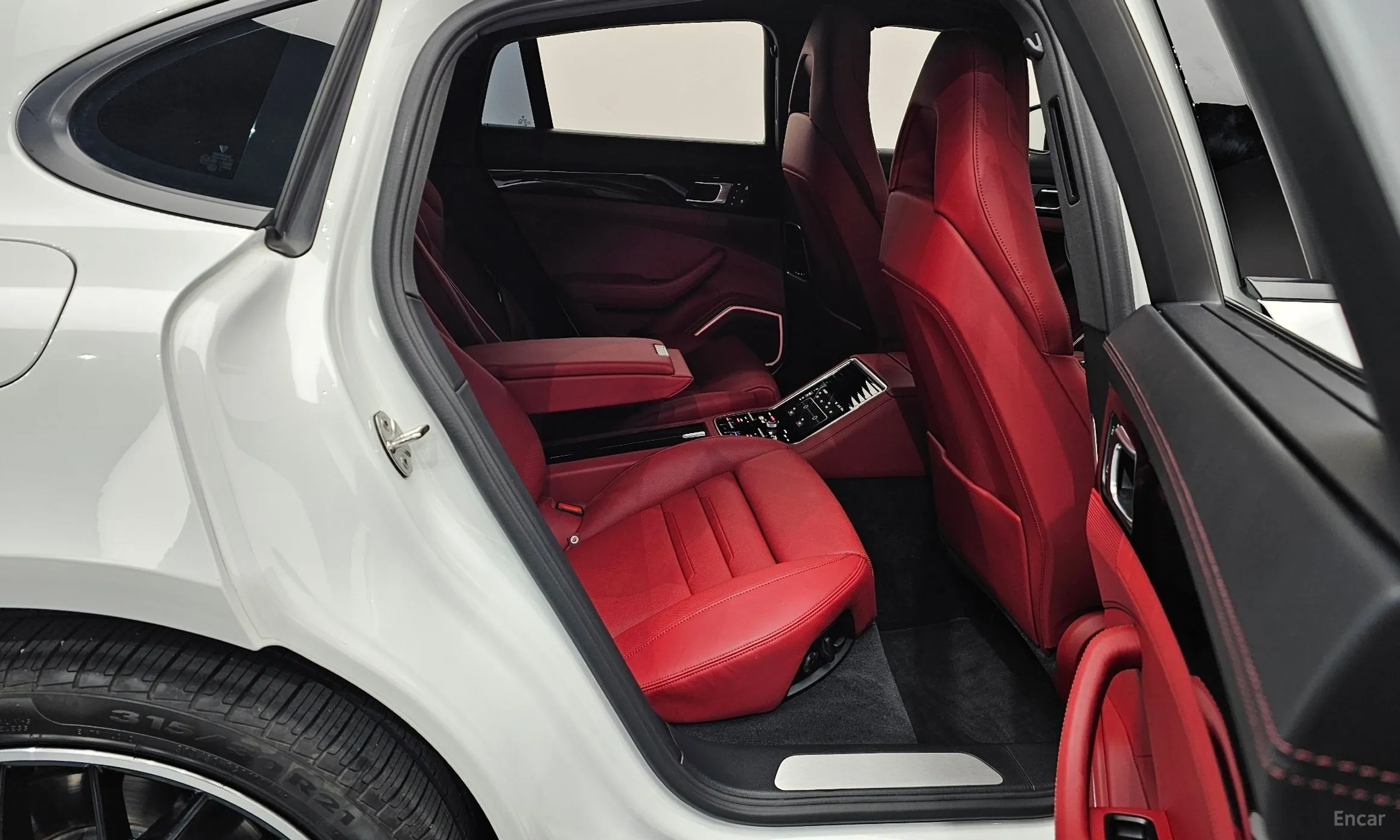 Porsche Panamera (971) превью 12