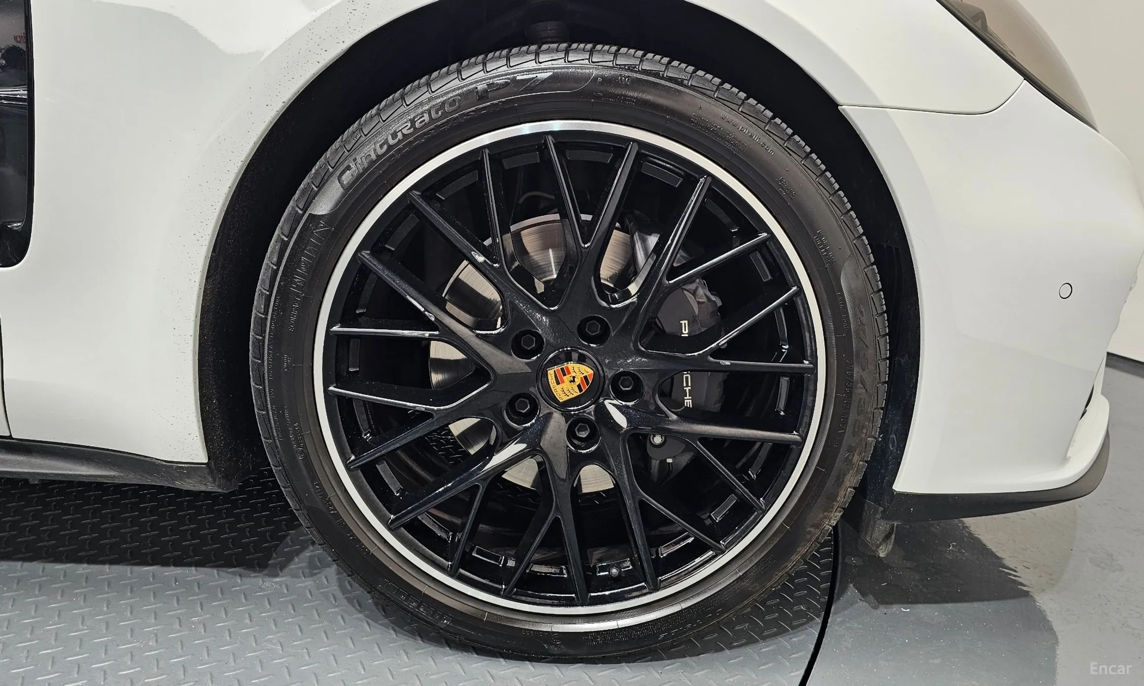 Porsche Panamera (971) превью 5