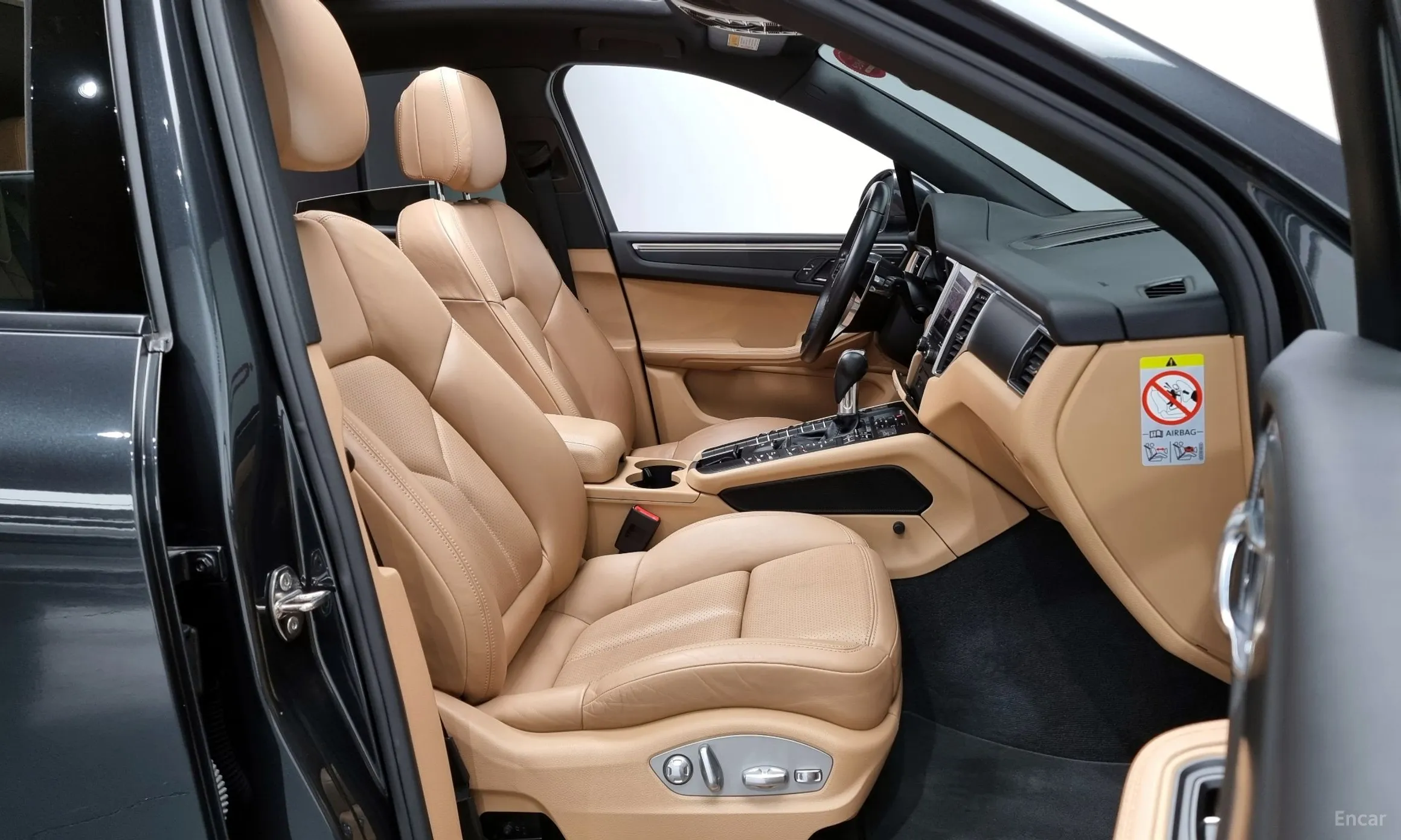 Porsche Macan превью 11