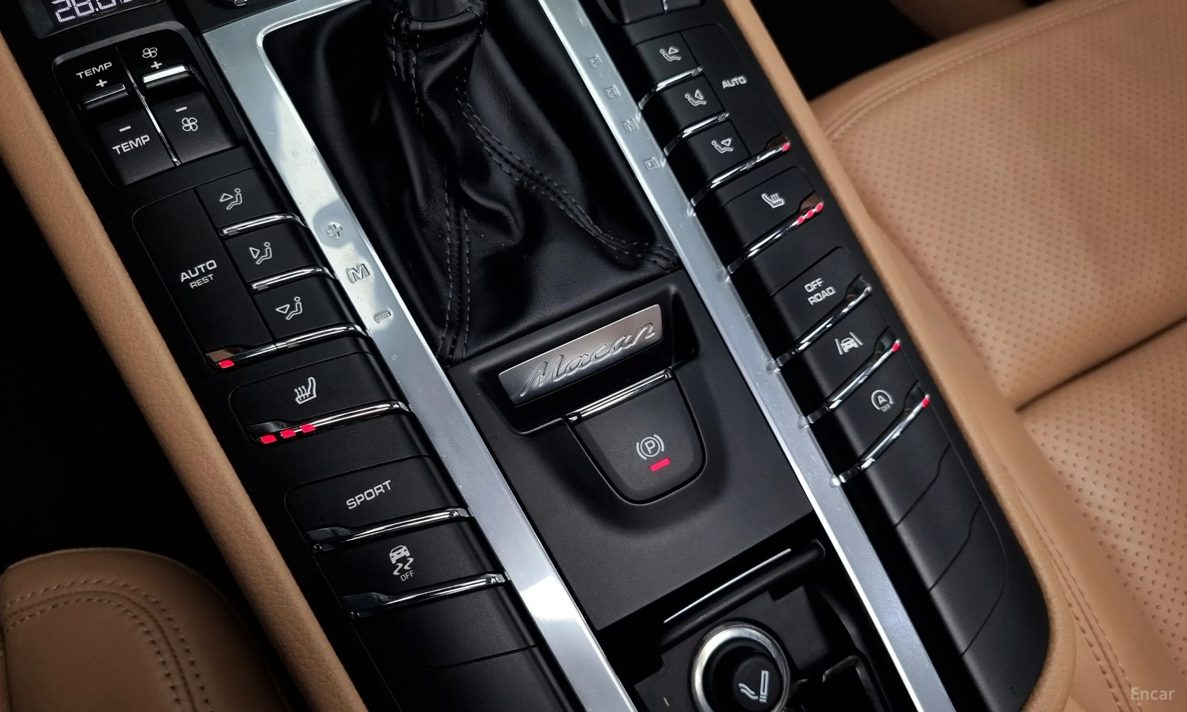 Porsche Macan превью 17