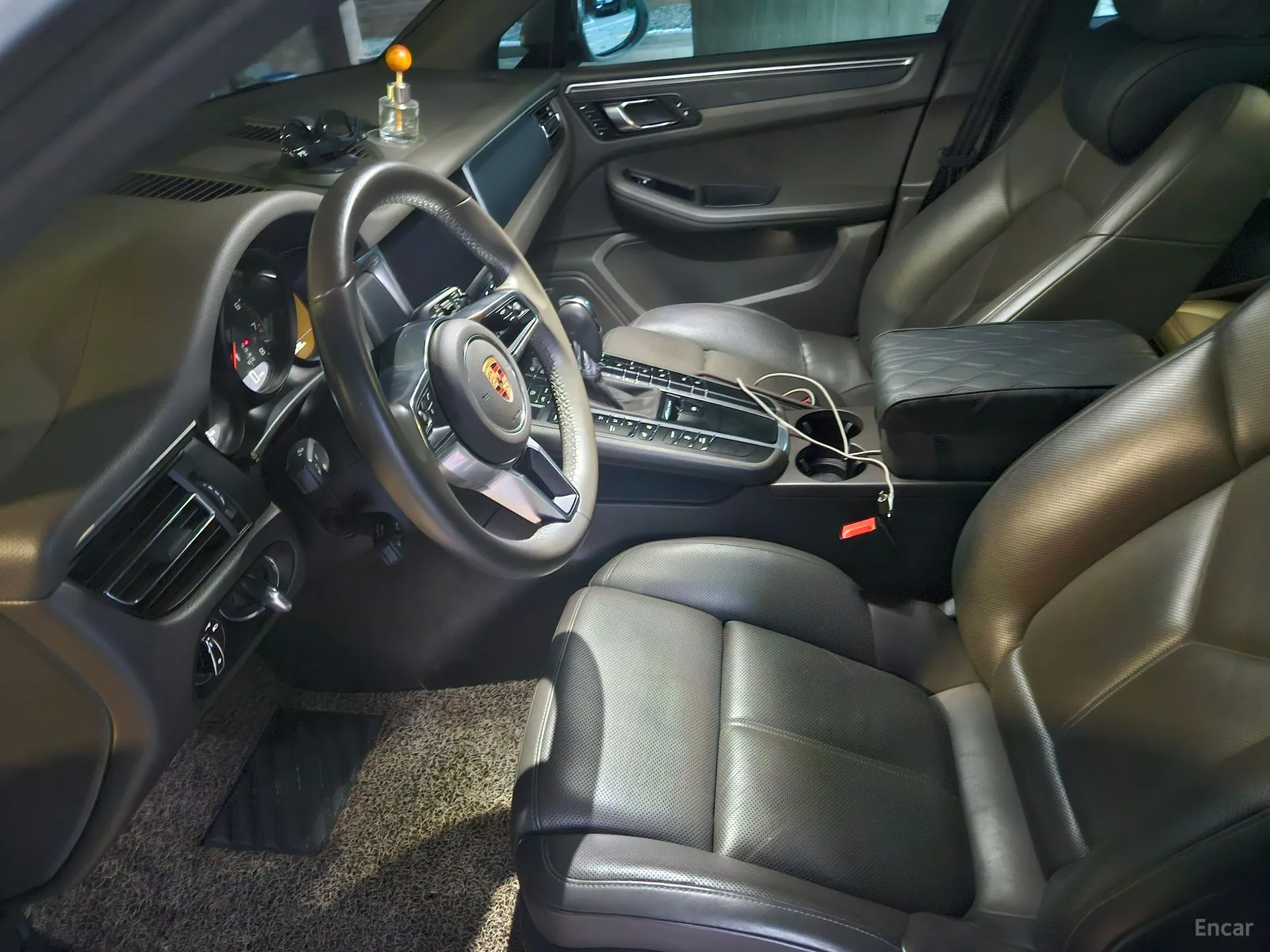 Porsche Macan превью 10