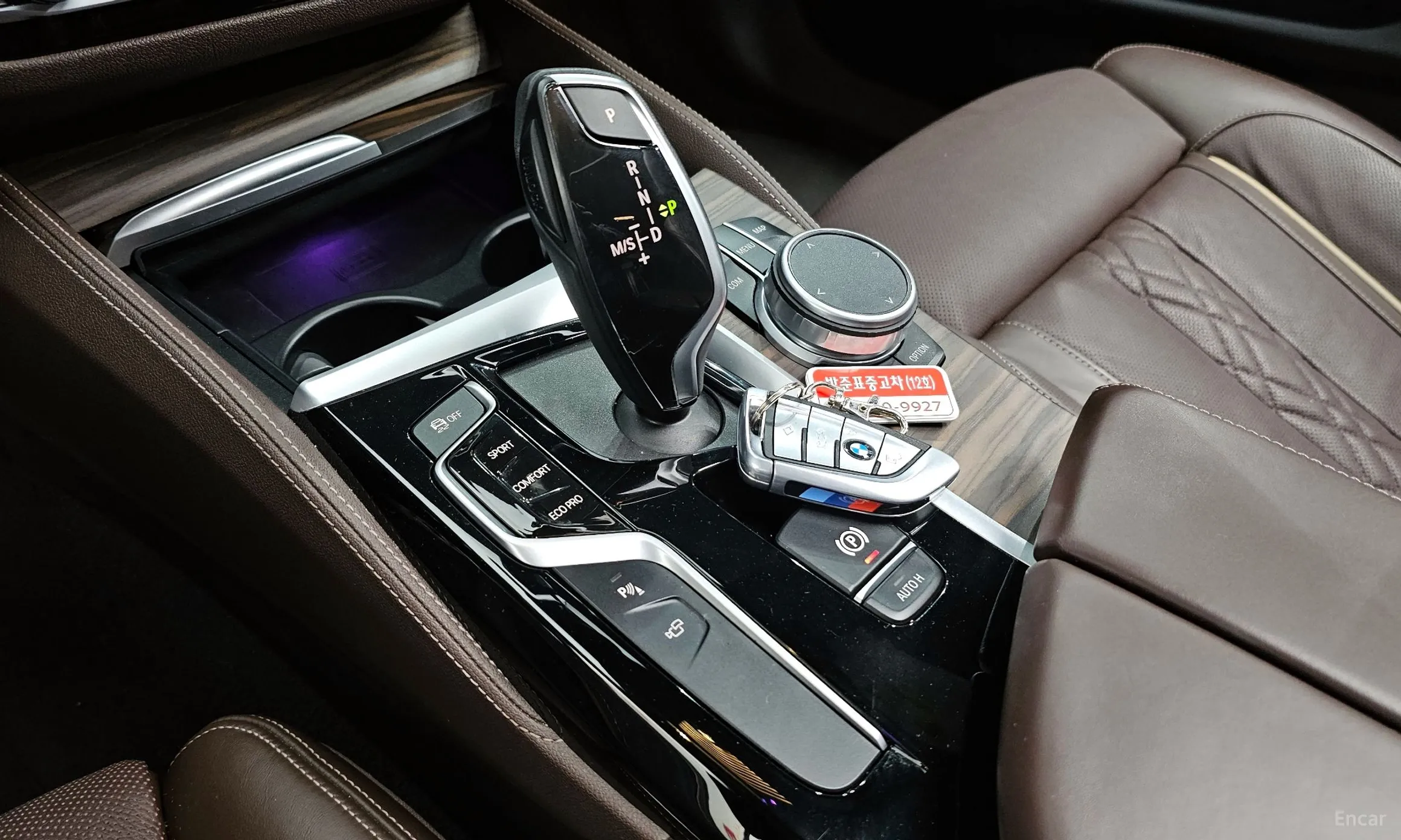 BMW 5 Series (G30) превью 9