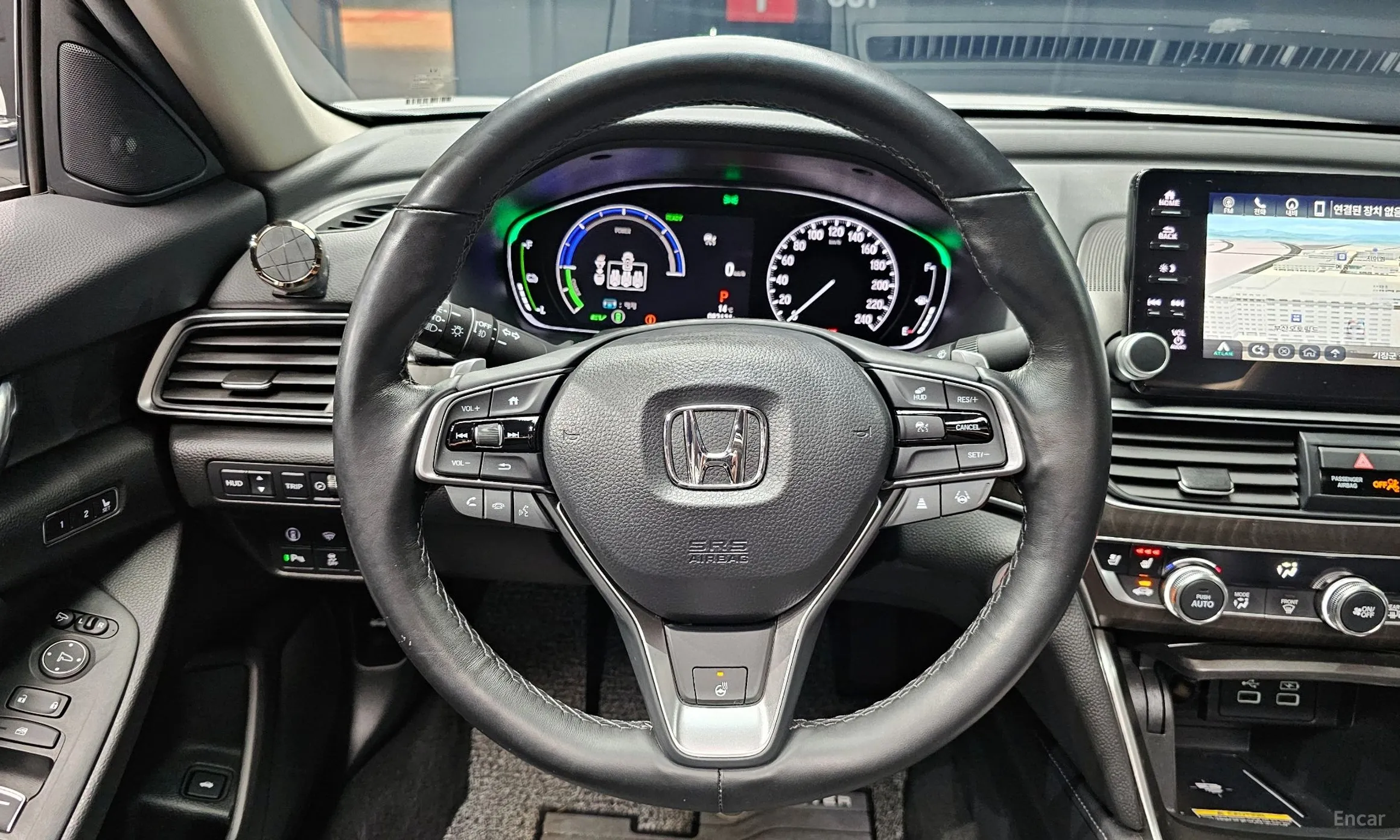 Honda Accord 10th Generation превью 13