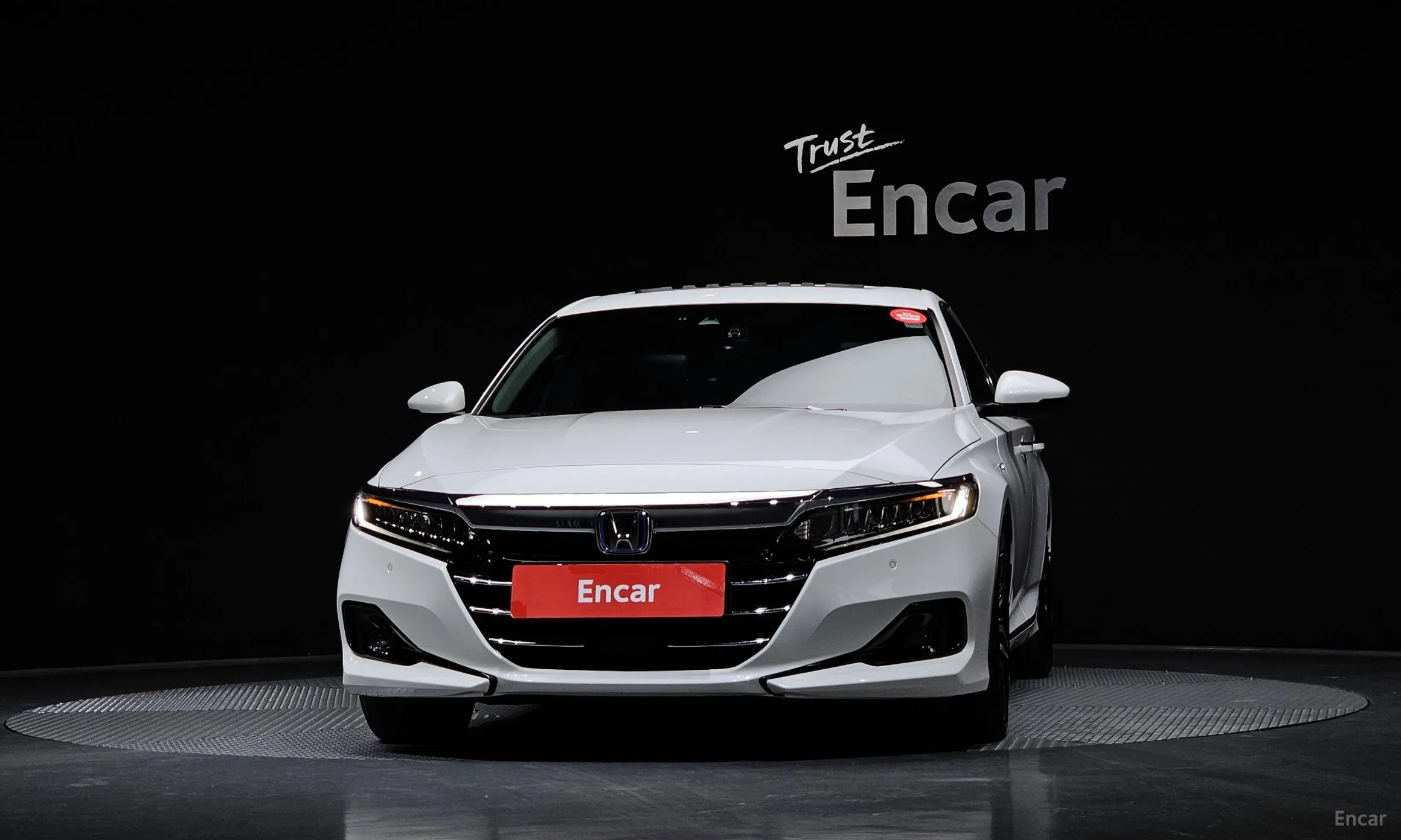Honda Accord 10th Generation превью 3