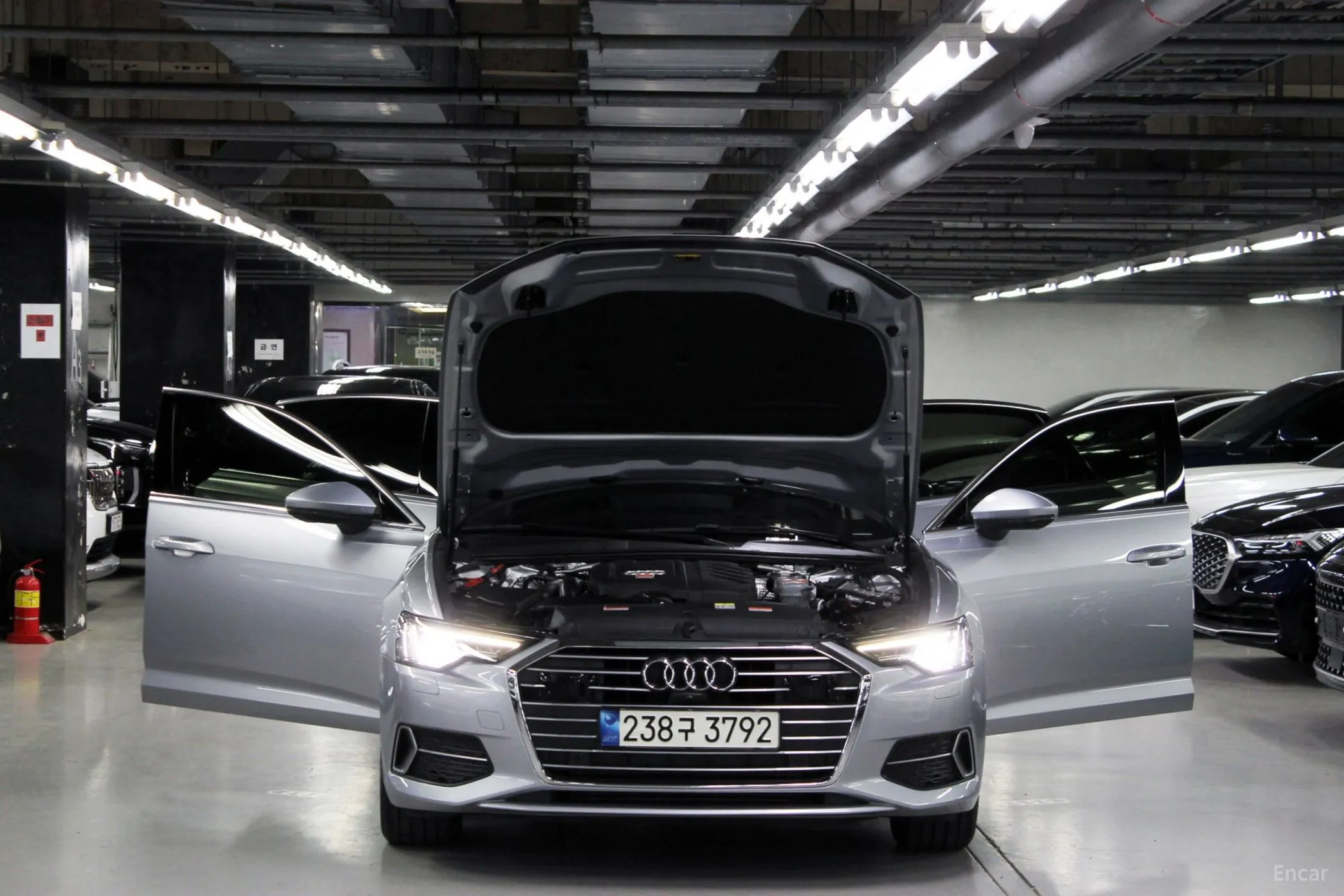 Audi A6 (C8) превью 18