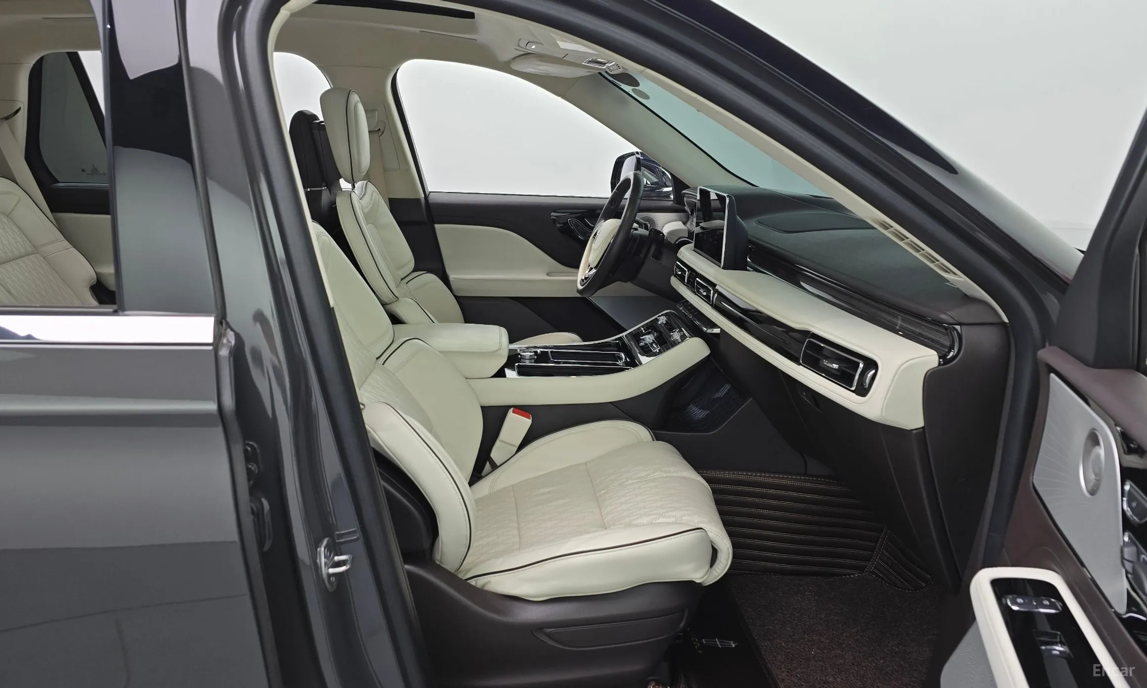 Lincoln Aviator 2nd Generation превью 11