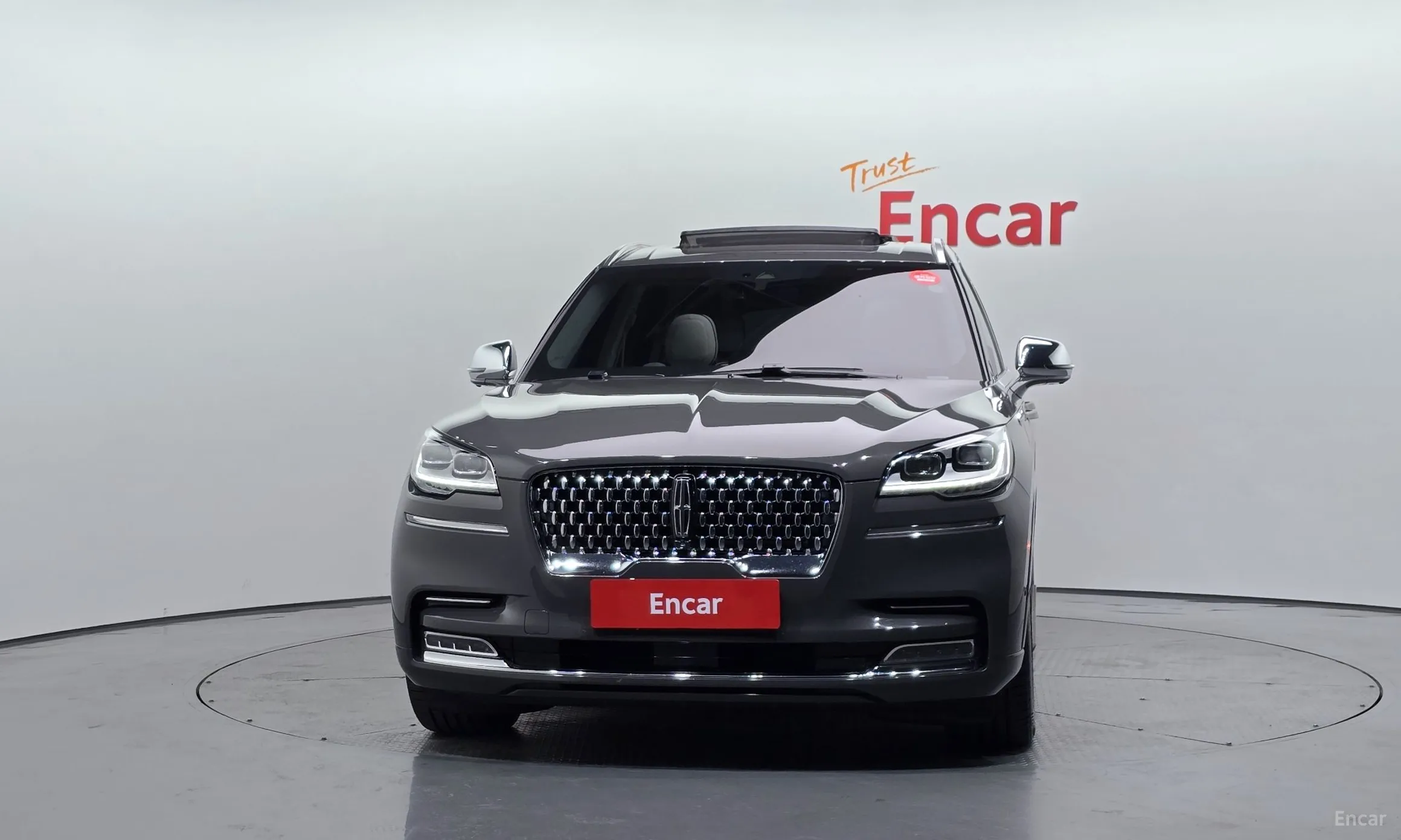 Lincoln Aviator 2nd Generation превью 3