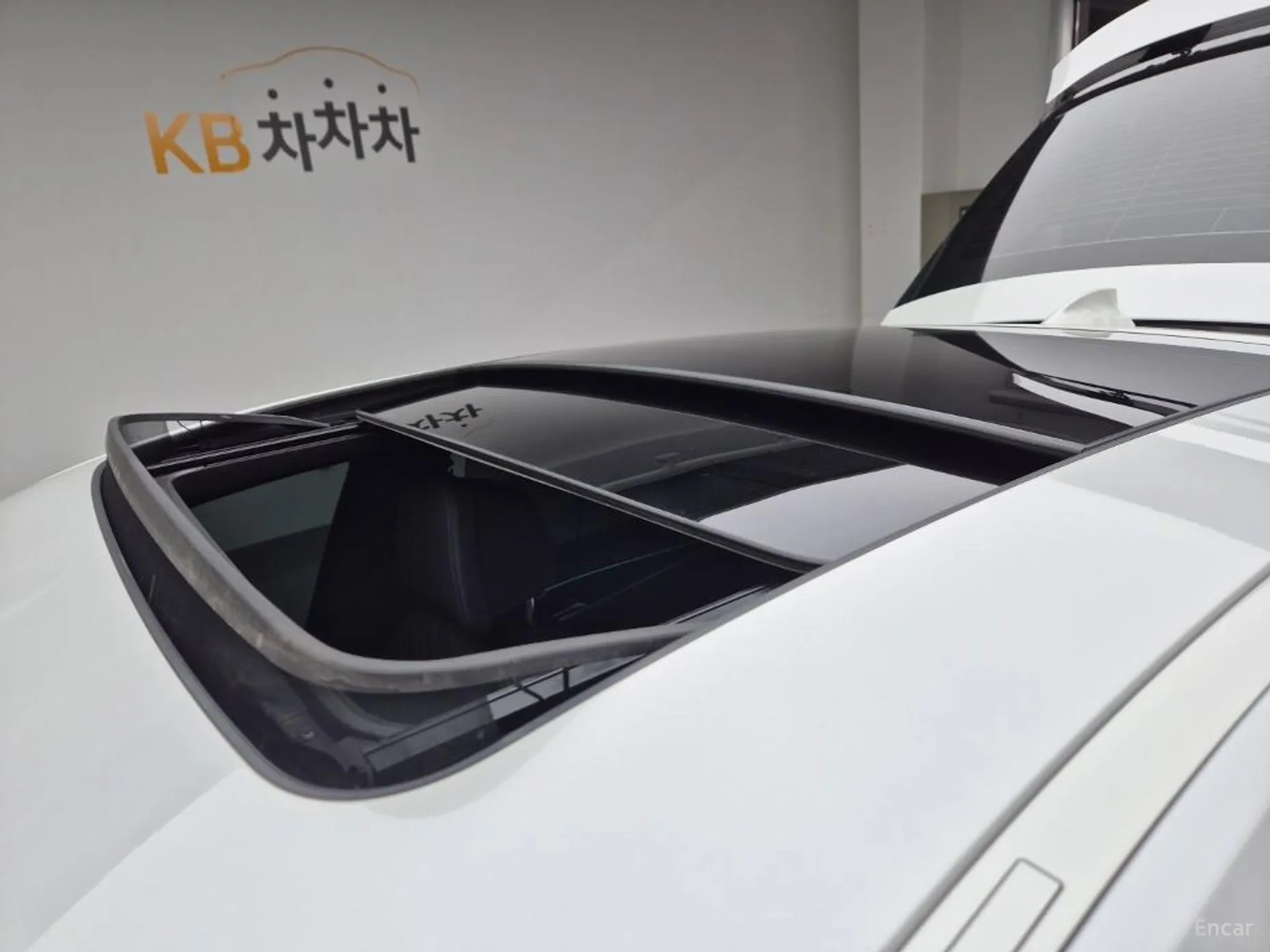 BMW 6-Series GT (G32) превью 15