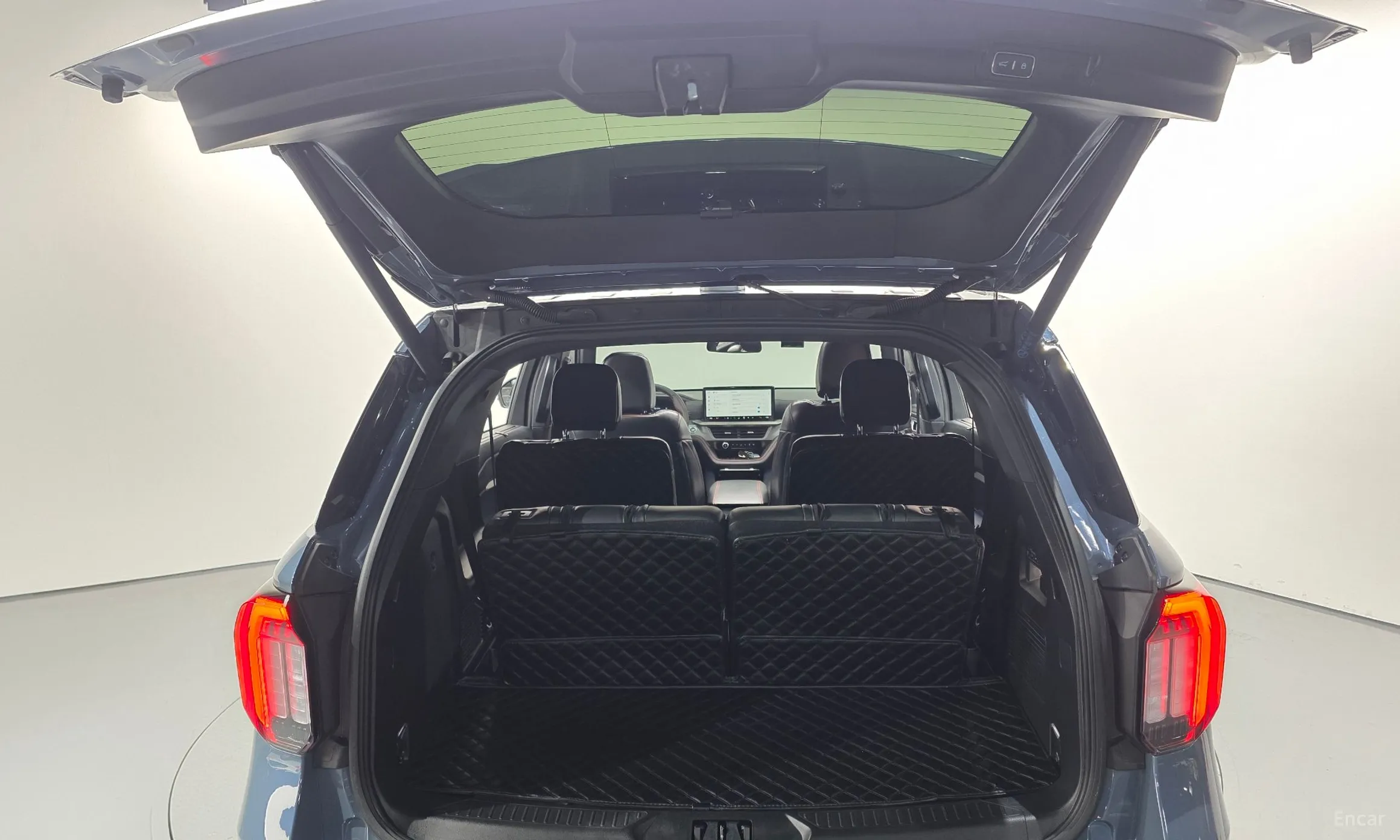 Ford Explorer 6th Generation превью 20