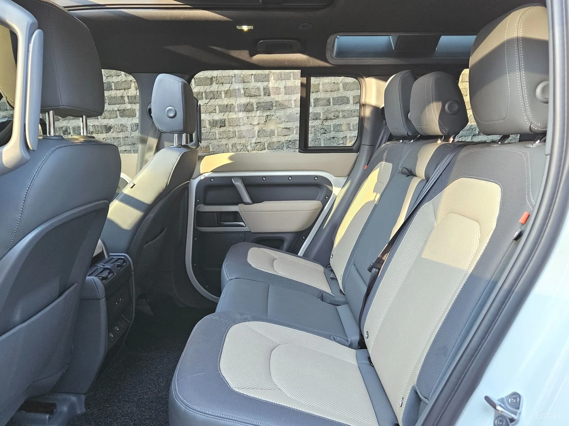 Land Rover Defender (L663) превью 11