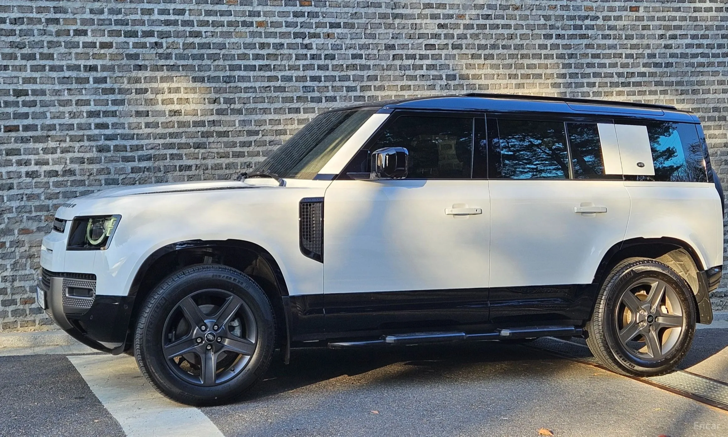 Land Rover Defender (L663)