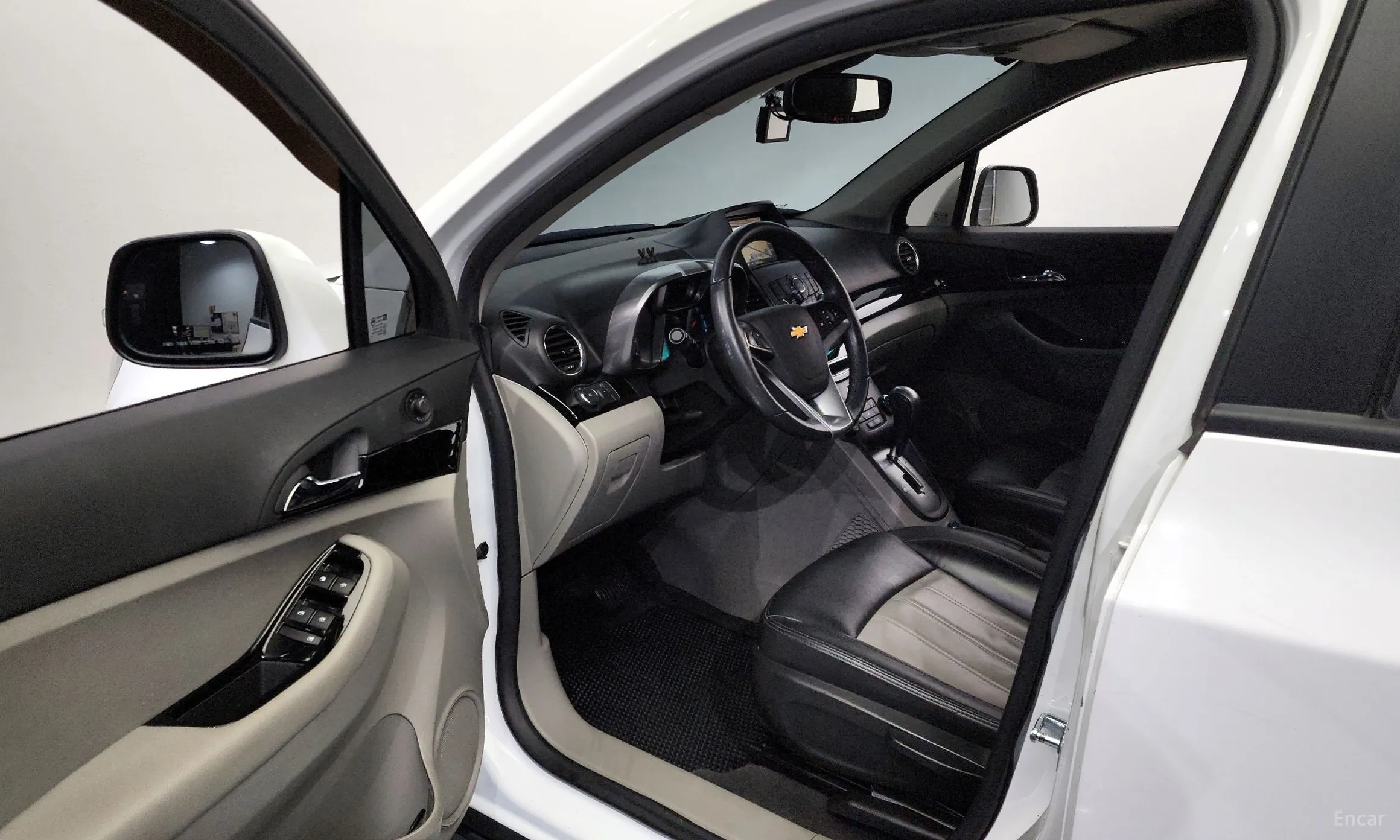 Chevrolet (GM Daewoo) Orlando превью 10