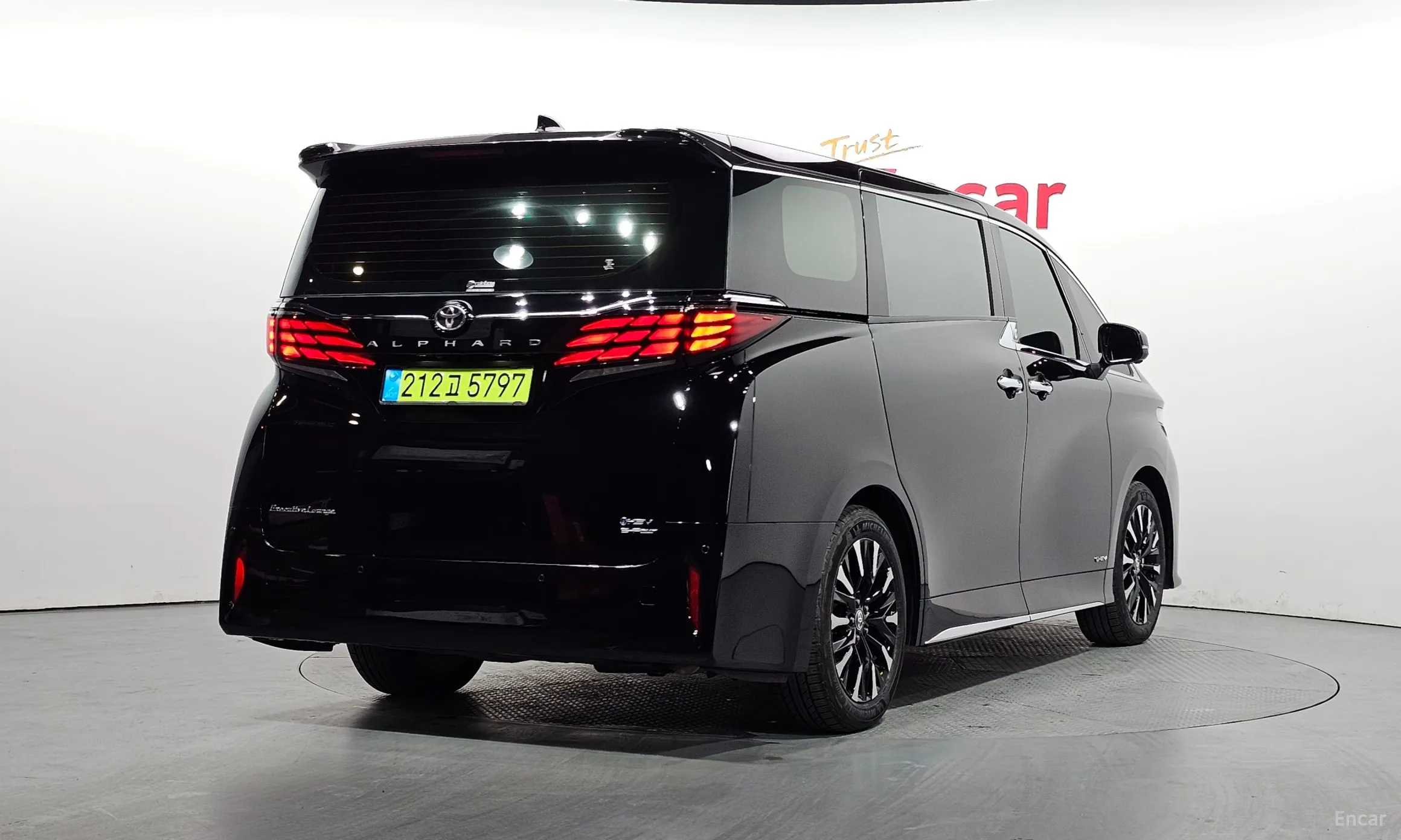 Toyota Alphard 4th Generation превью 2