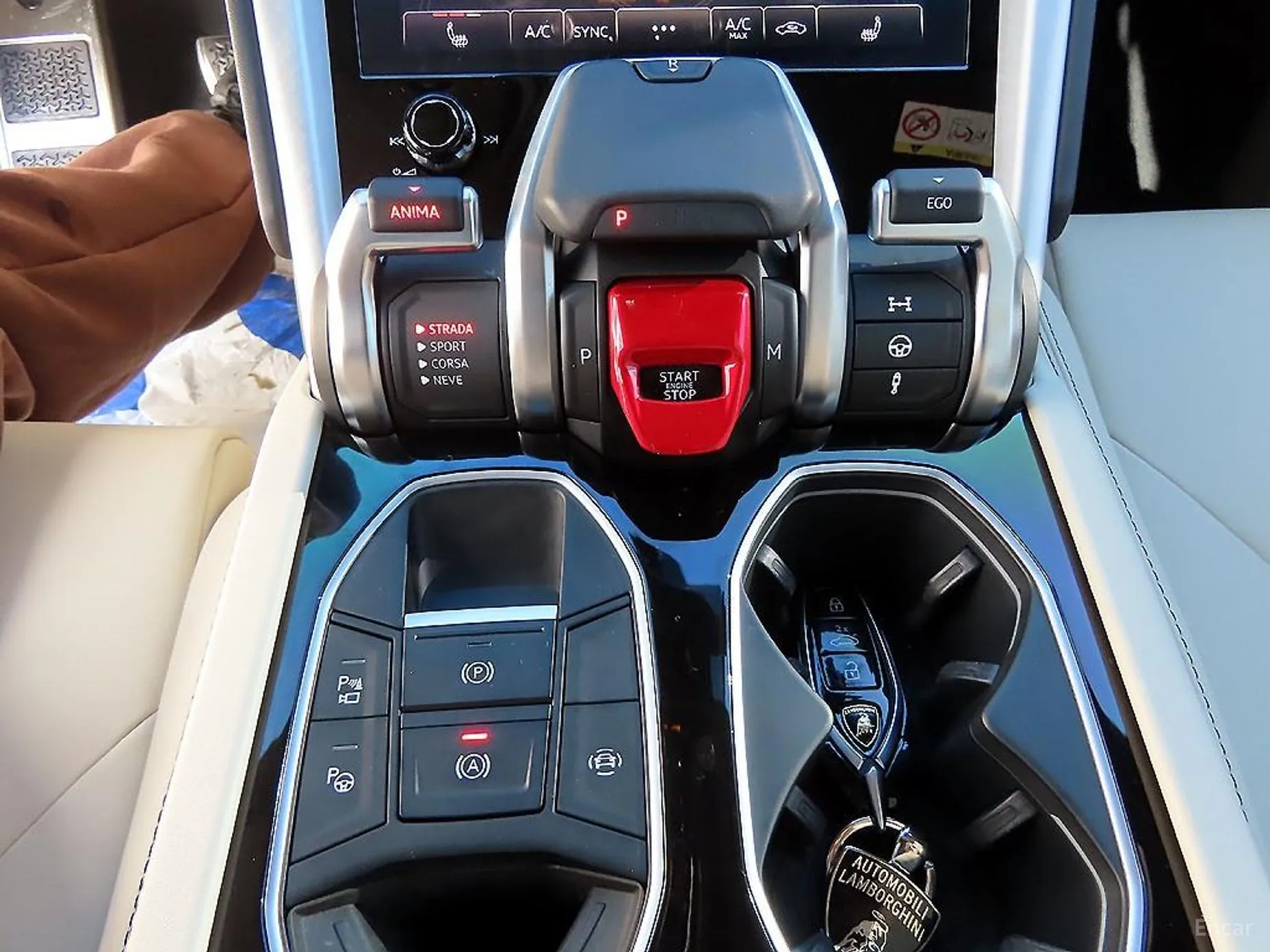 Lamborghini Urus превью 11