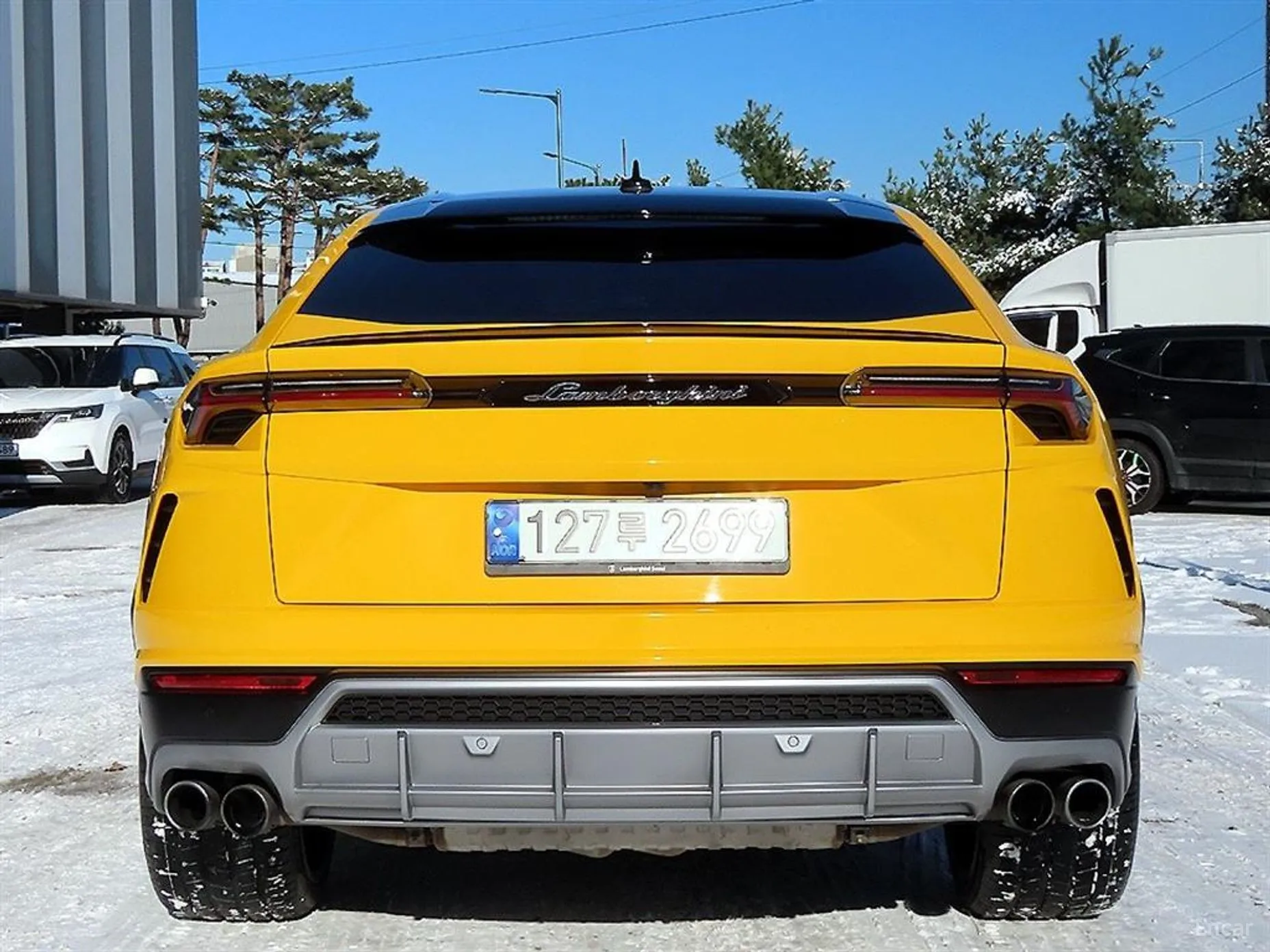 Lamborghini Urus превью 4
